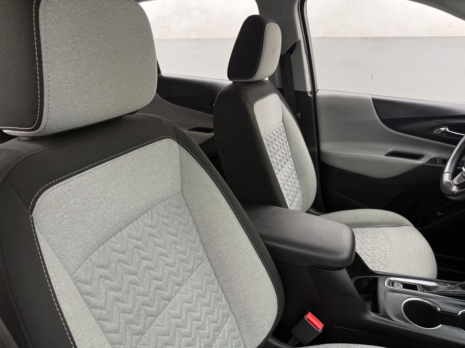 Thumbnail: 2022 Chevrolet Equinox - 2