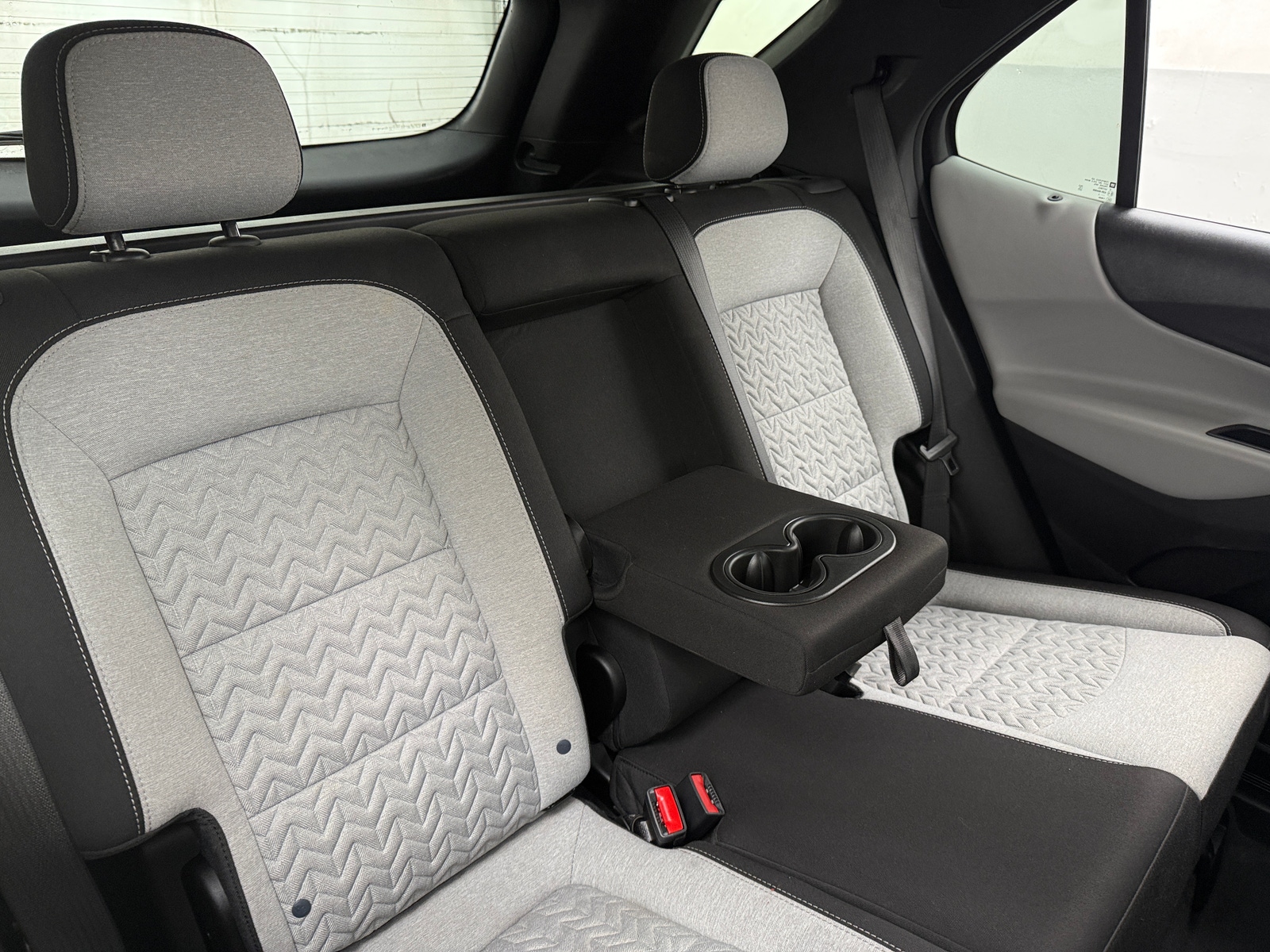 Thumbnail: 2022 Chevrolet Equinox - 6