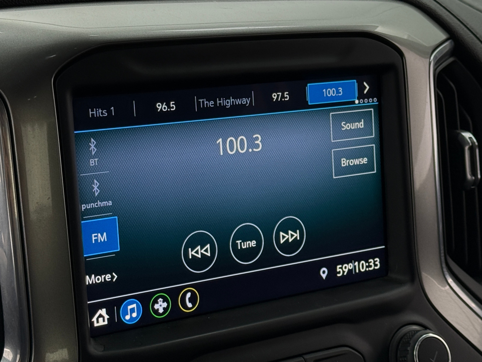 Thumbnail: 2021 Chevrolet Silverado 1500 - 4