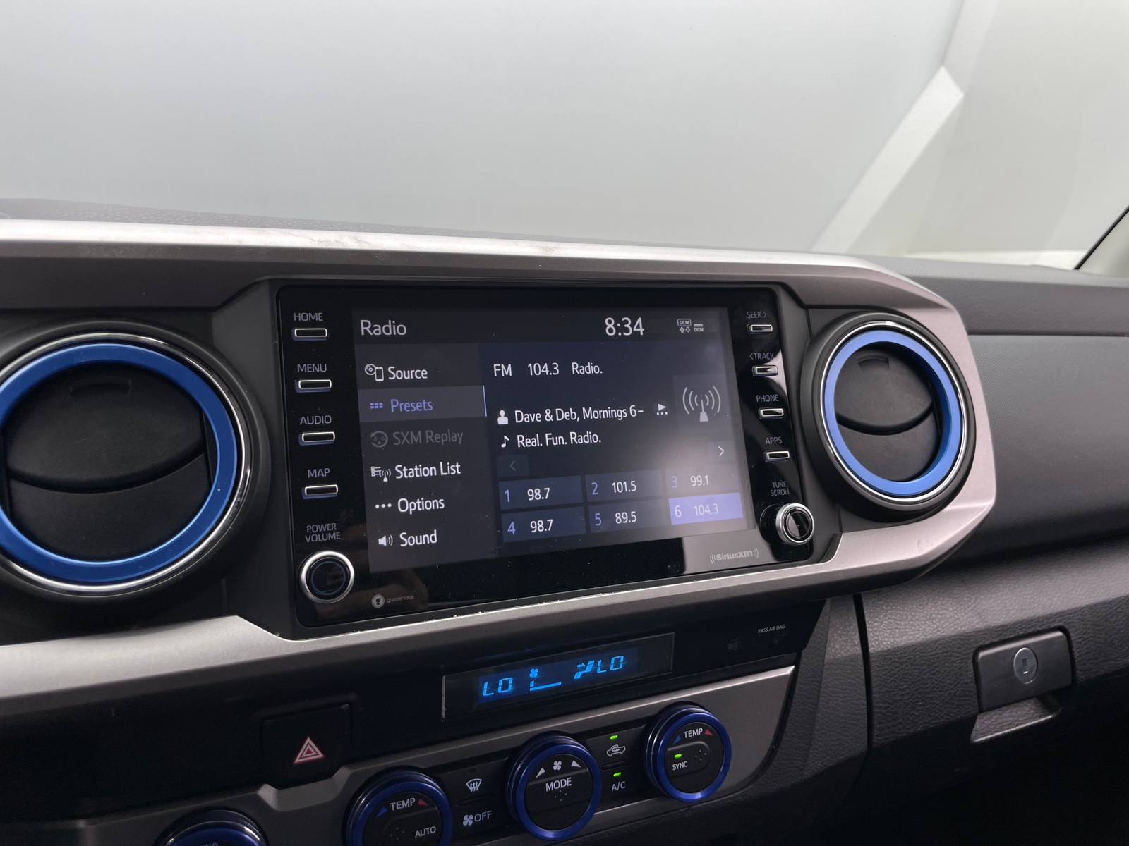 Thumbnail: 2021 Toyota Tacoma - 4