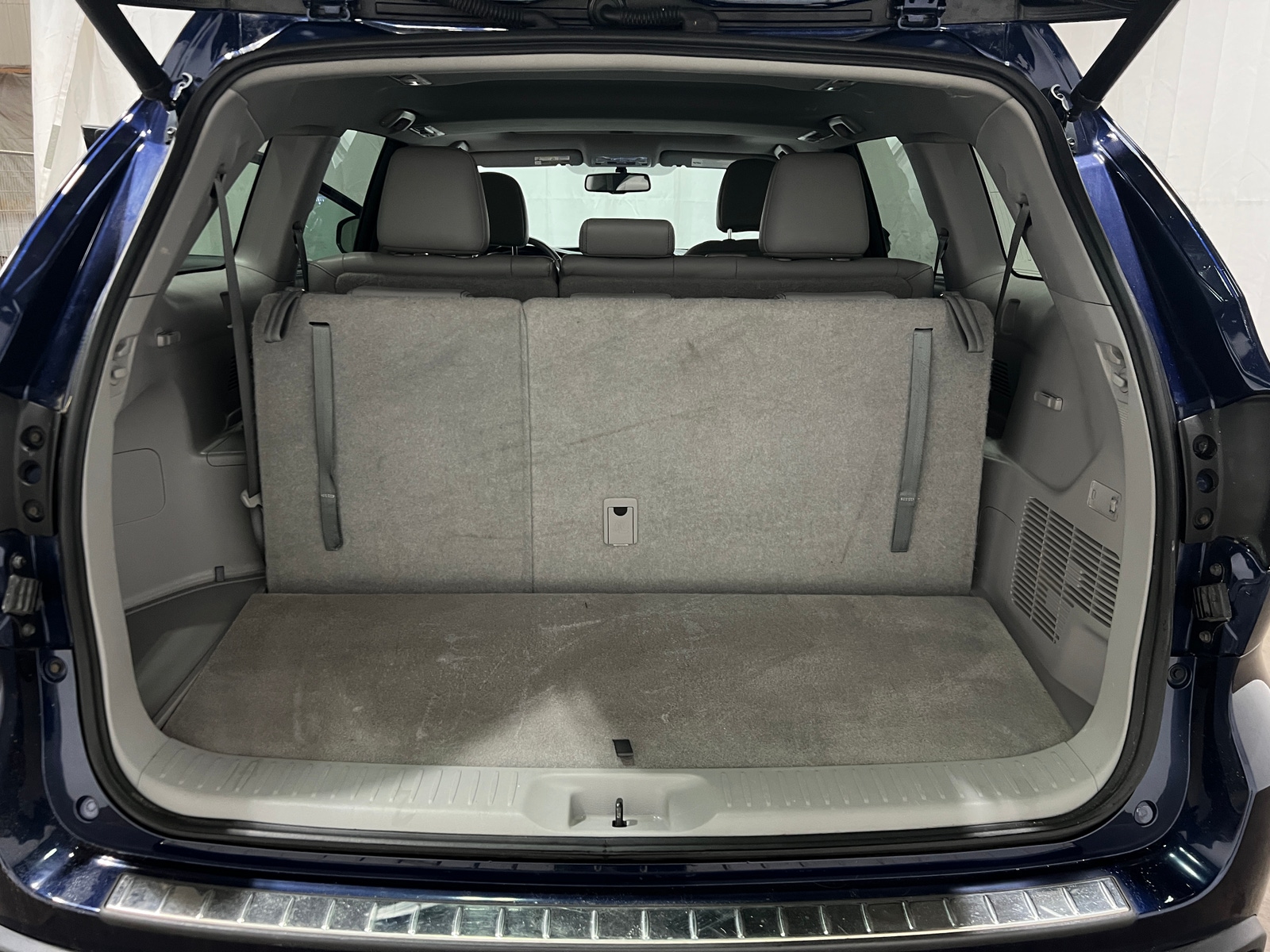 Thumbnail: 2016 Toyota Highlander - 6