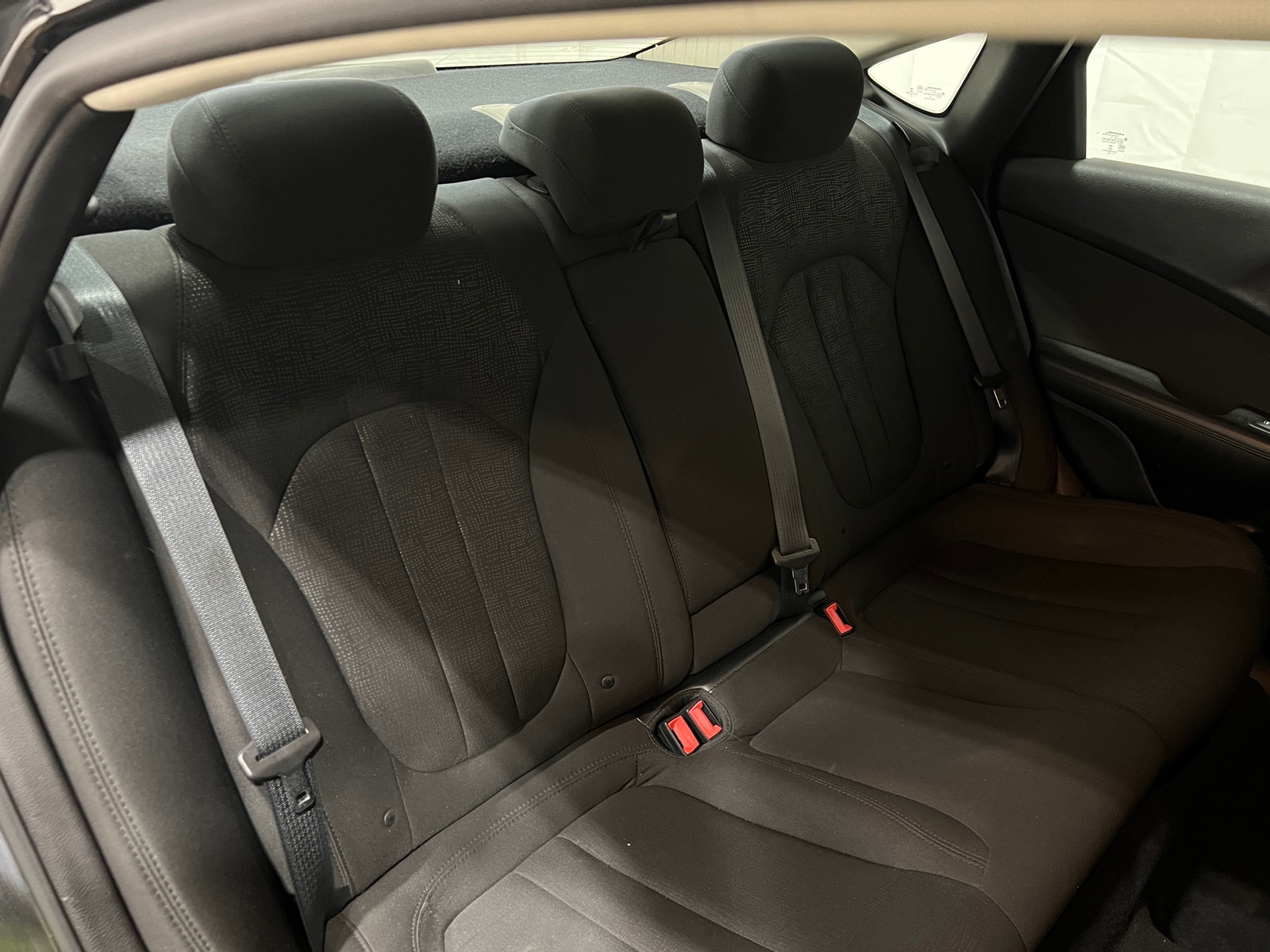 Thumbnail: 2016 Chrysler 200 - 6