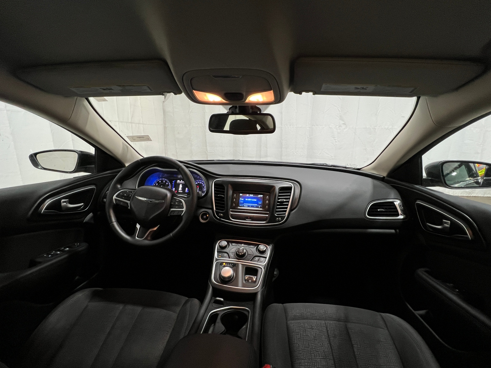 Thumbnail: 2016 Chrysler 200 - 3