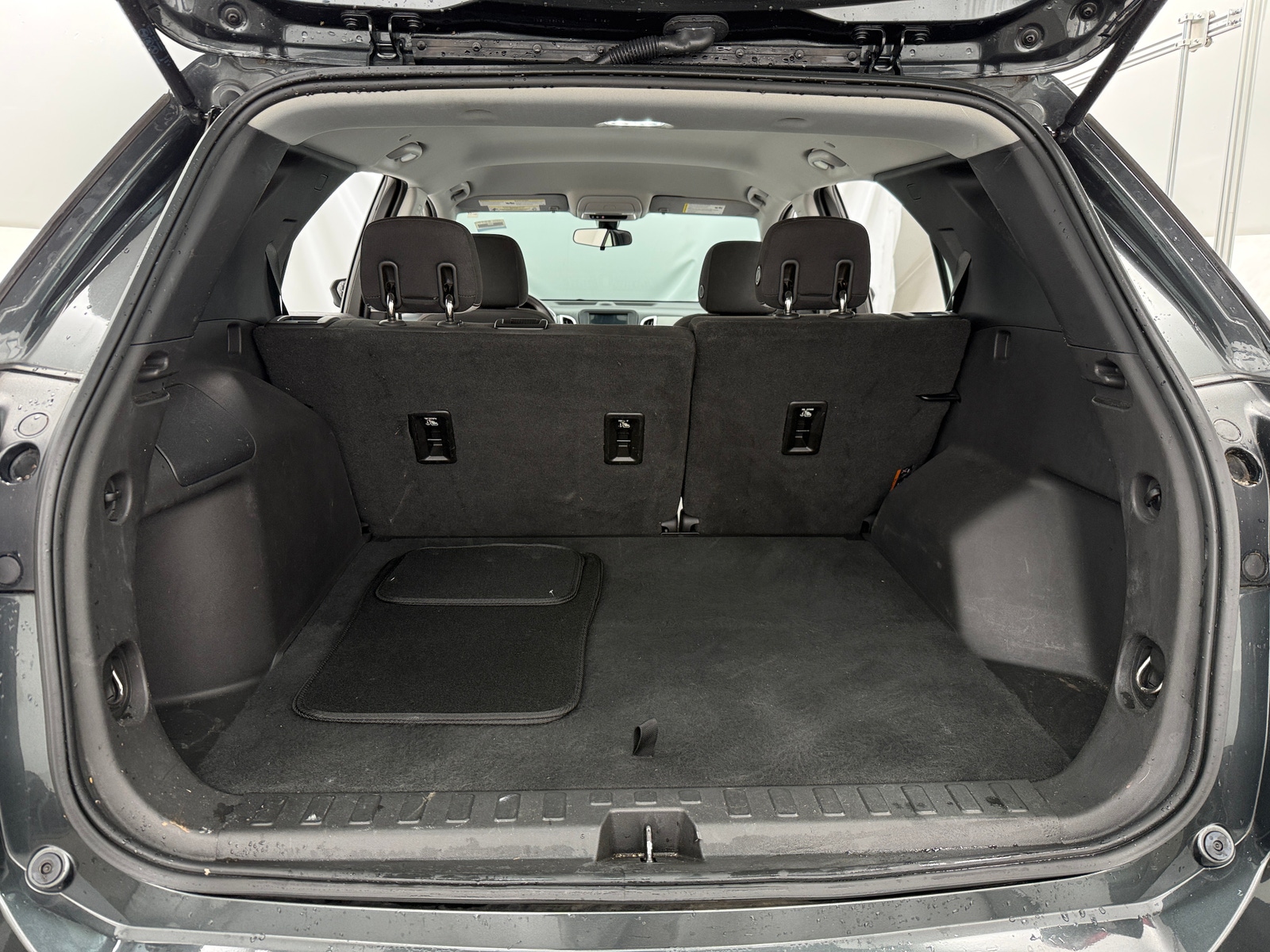 Thumbnail: 2018 Chevrolet Equinox - 7