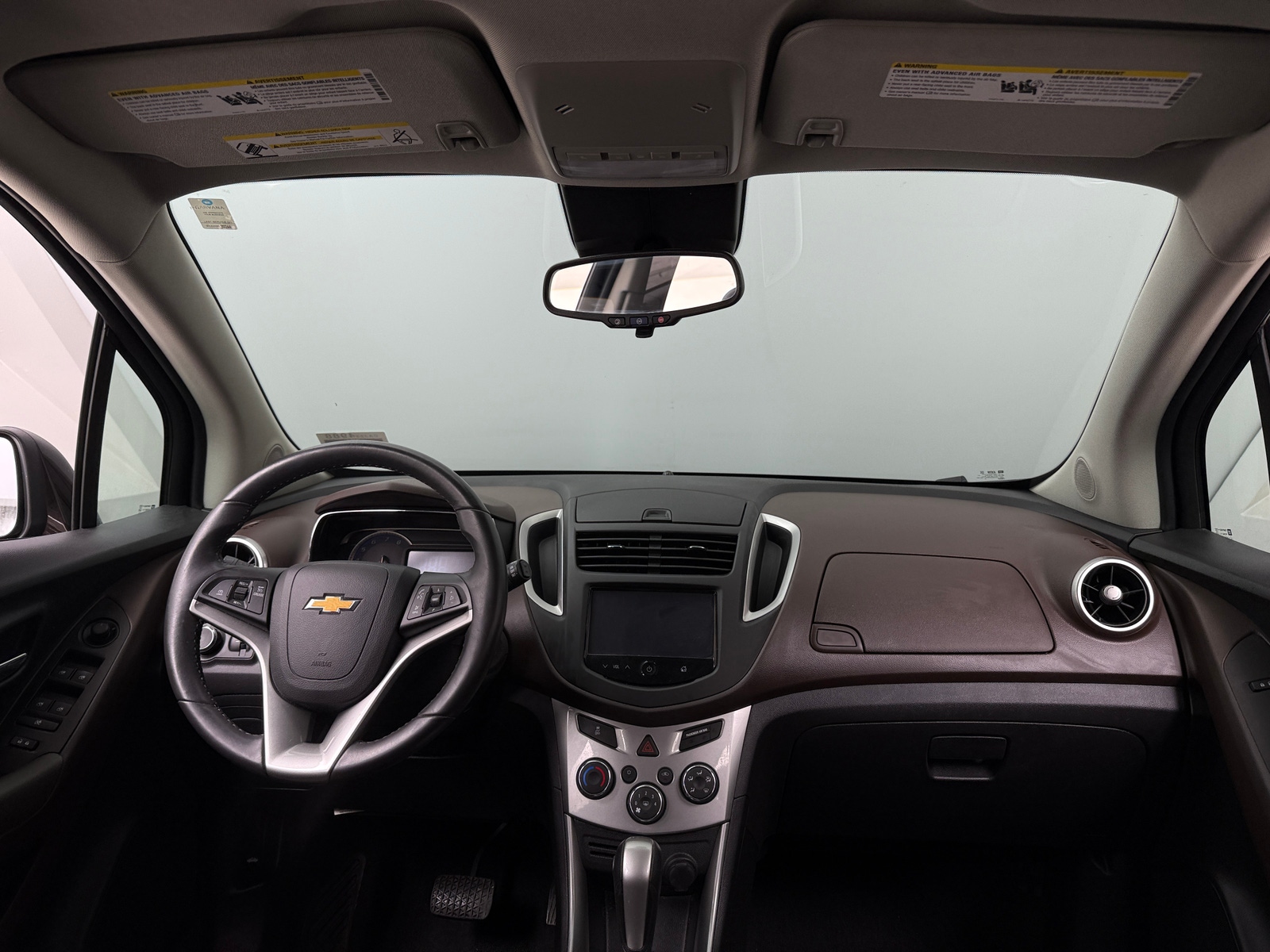 Thumbnail: 2015 Chevrolet Trax - 3