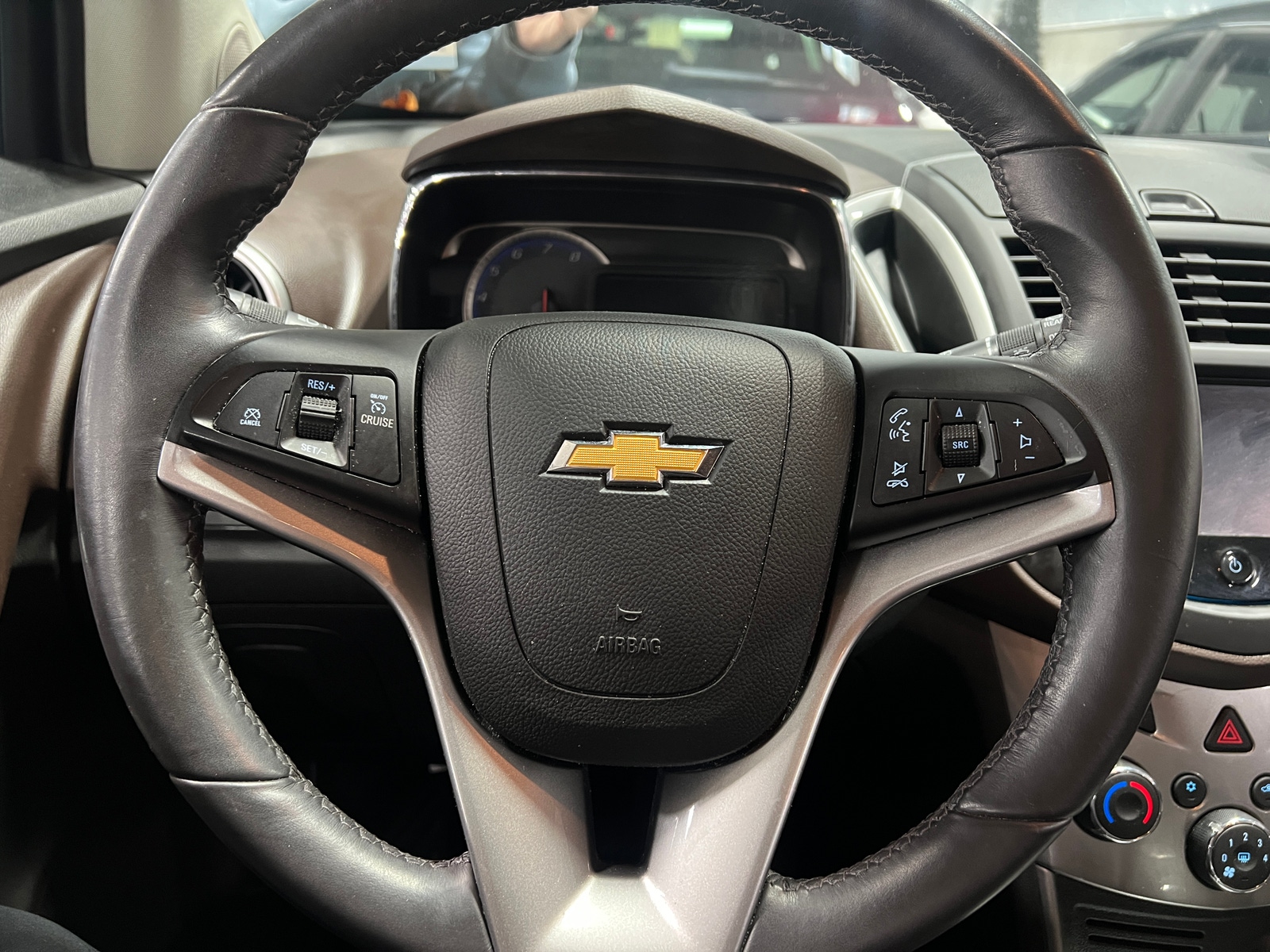 Thumbnail: 2015 Chevrolet Trax - 5