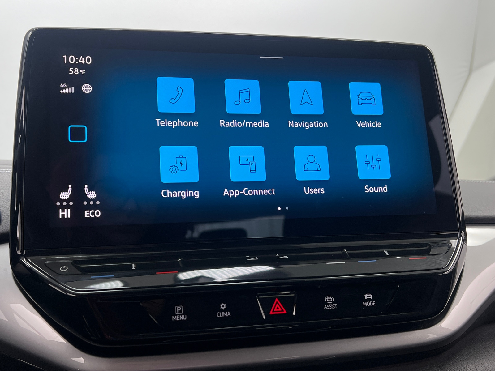 Thumbnail: 2023 Volkswagen ID.4 - 3