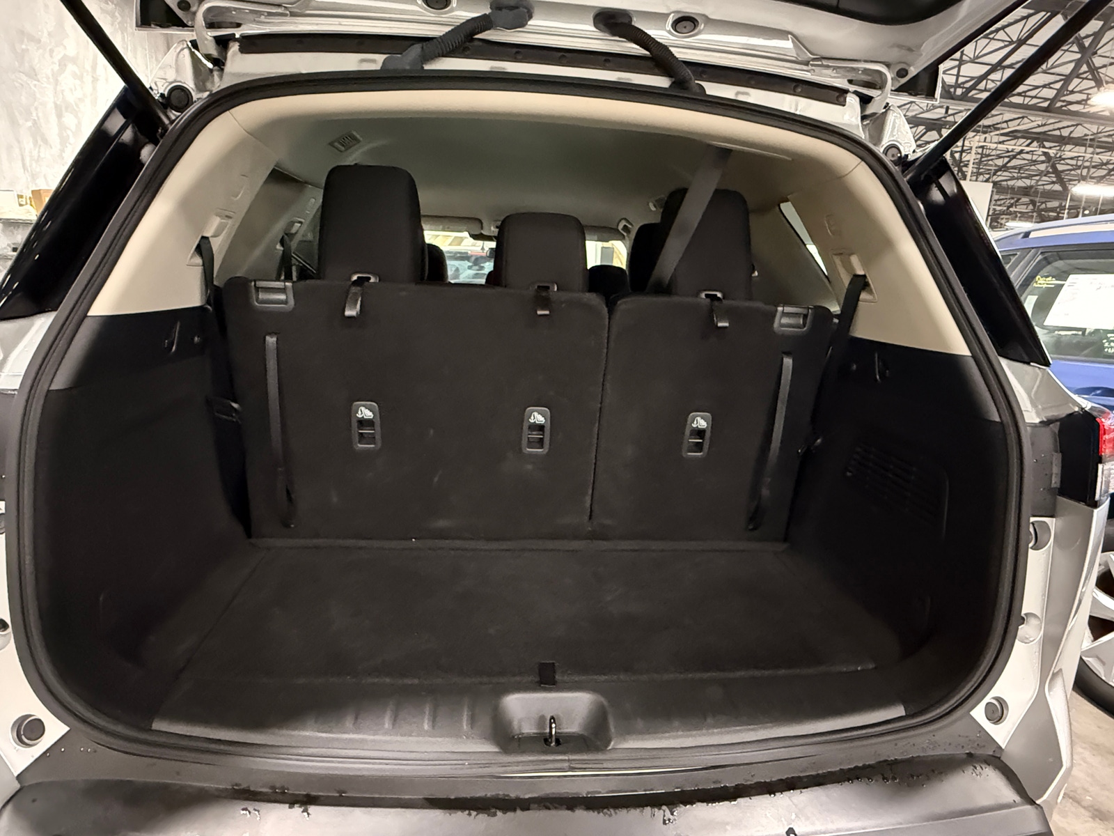 Thumbnail: 2024 Nissan Pathfinder - 7