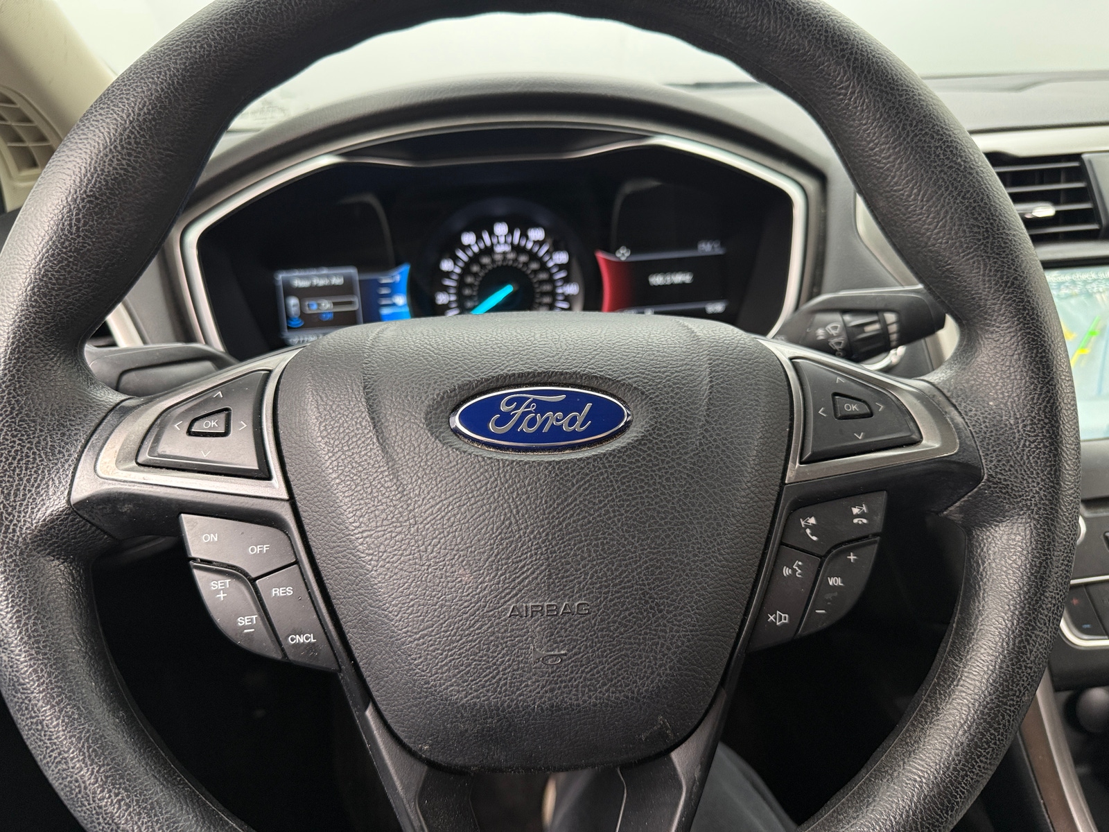 Thumbnail: 2017 Ford Fusion - 5