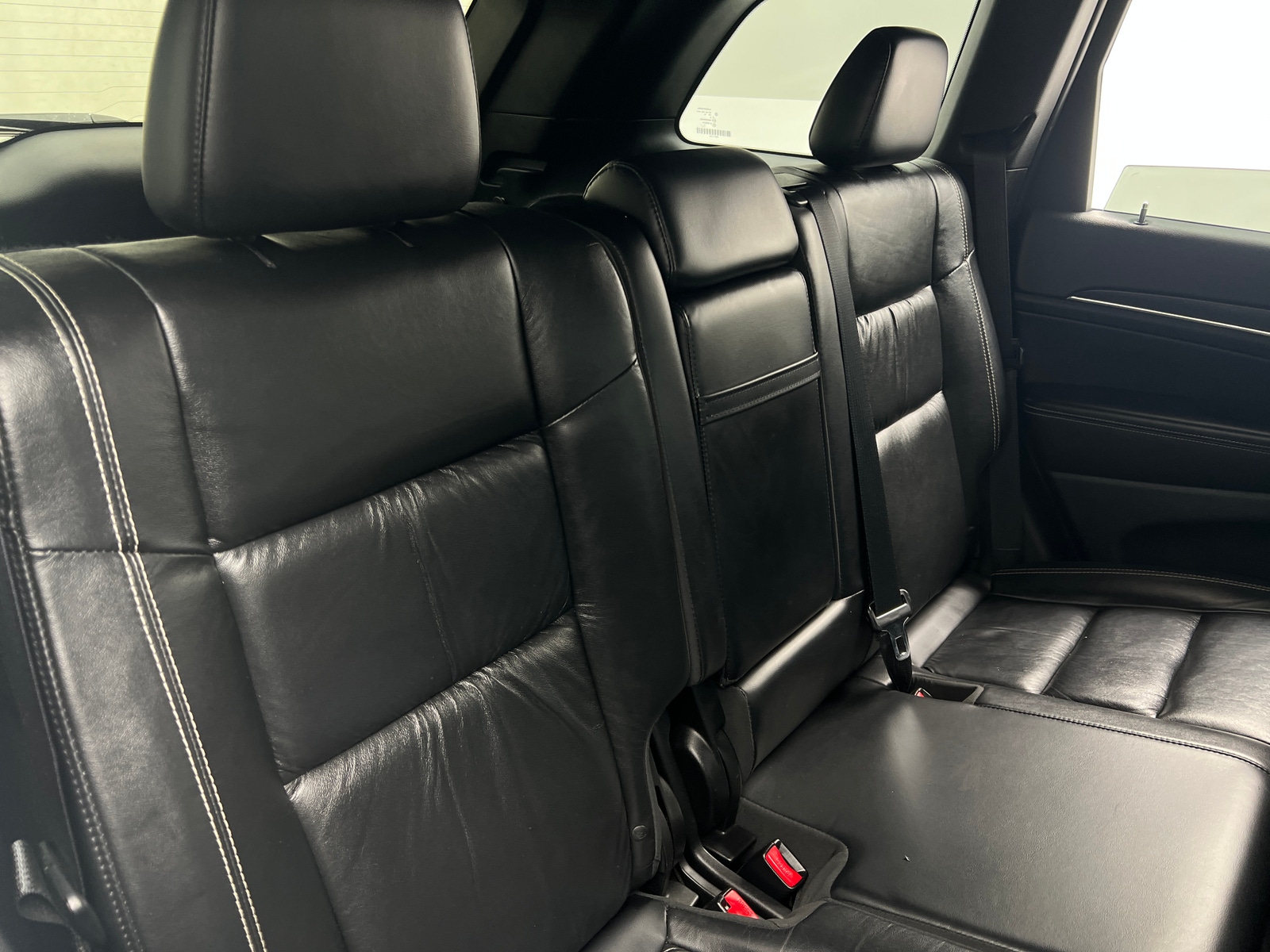 Thumbnail: 2015 Jeep Grand Cherokee - 5