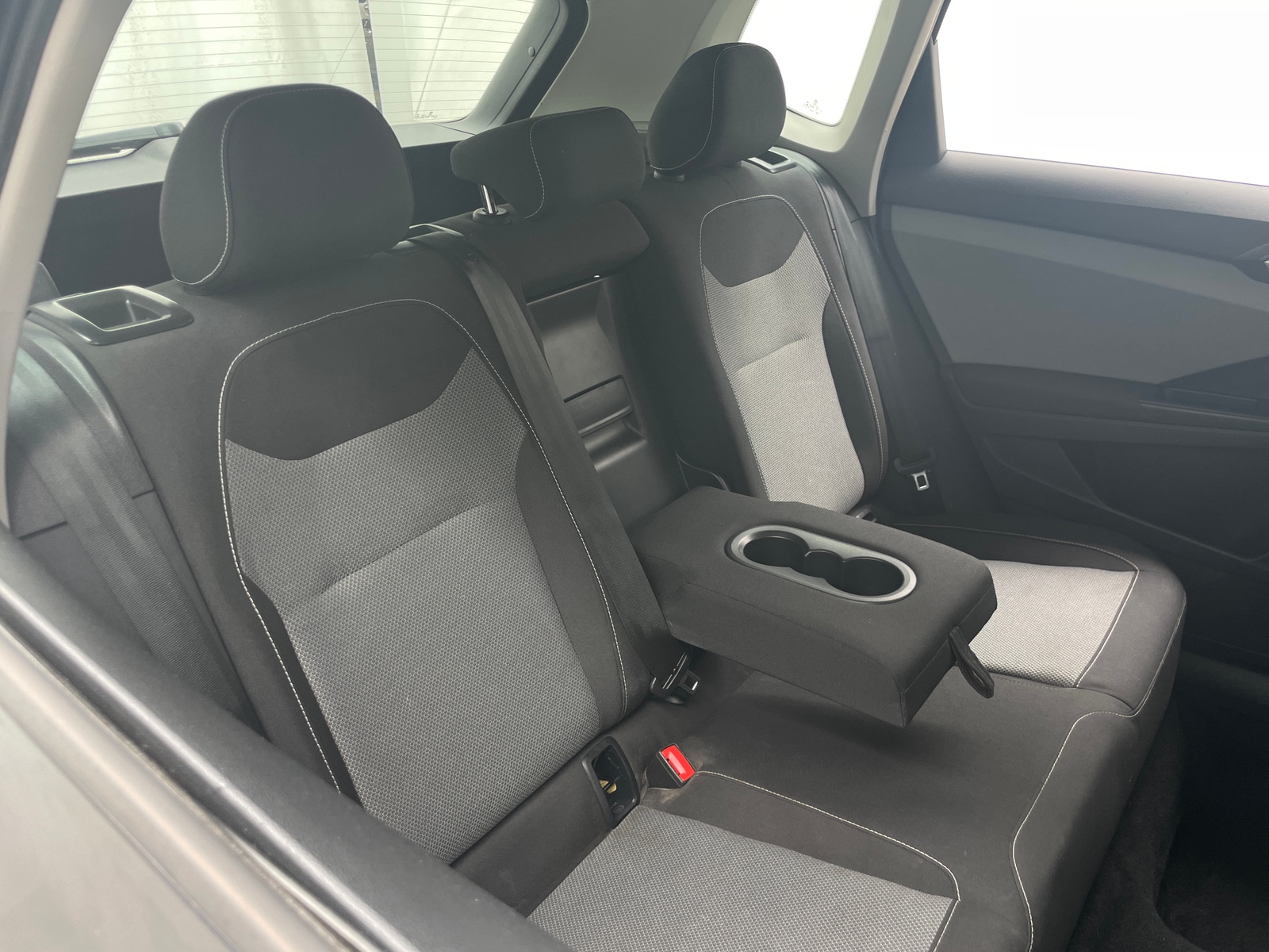 Thumbnail: 2022 Volkswagen Taos - 6