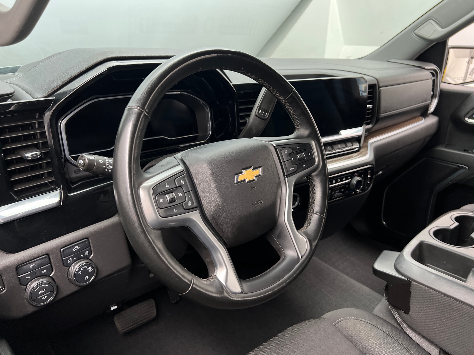 Thumbnail: 2023 Chevrolet Silverado 1500 - 5