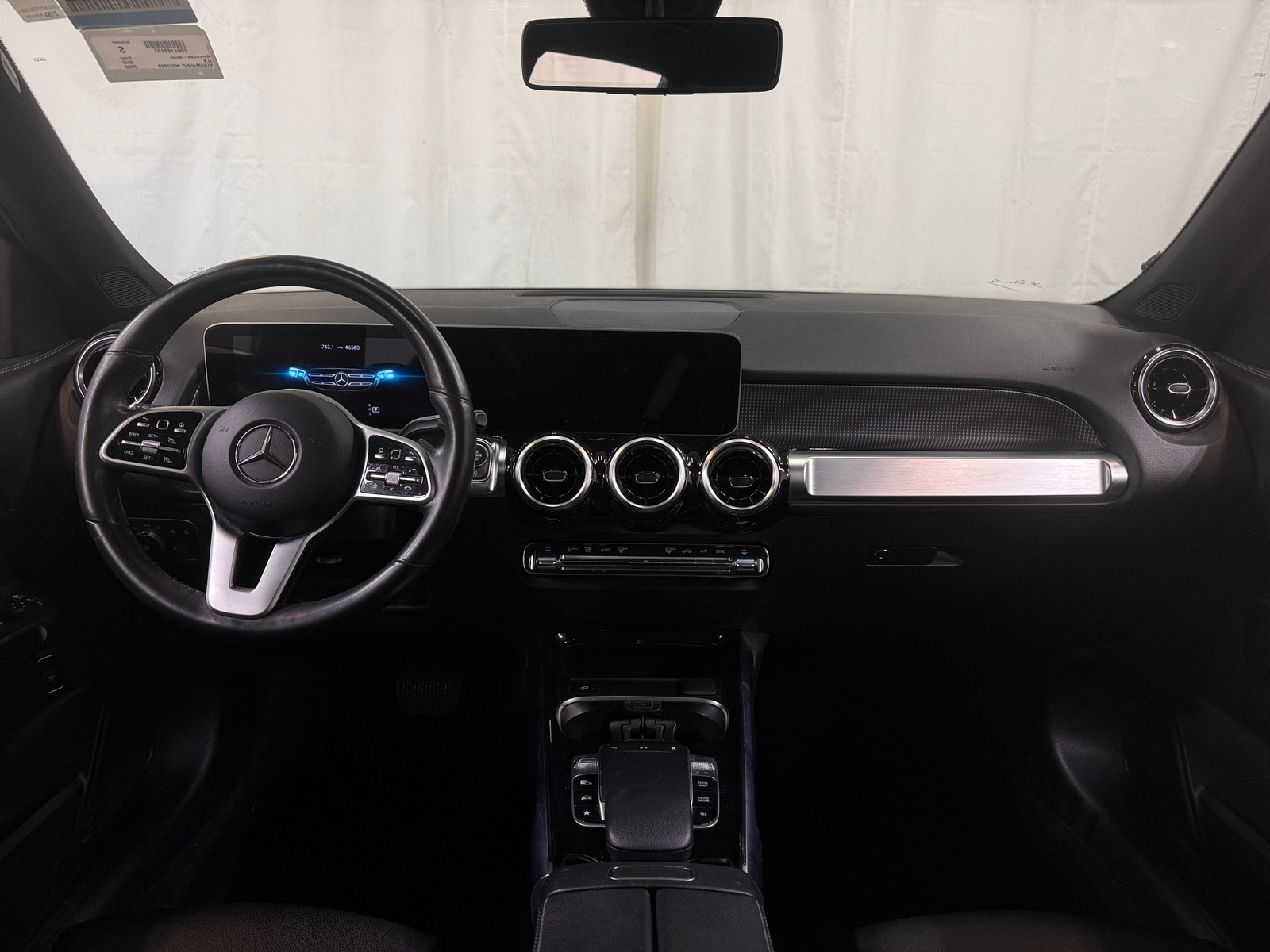 Thumbnail: 2020 Mercedes-Benz GLB - 2