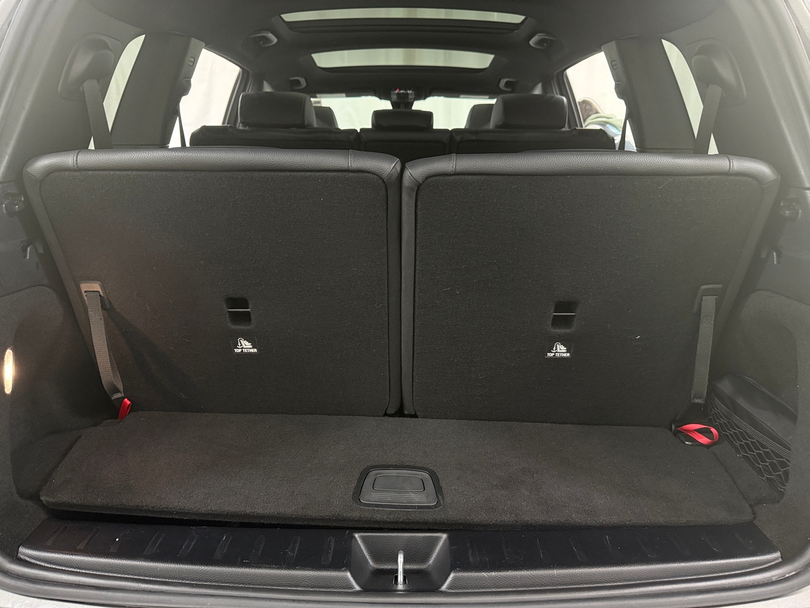 Thumbnail: 2020 Mercedes-Benz GLB - 6