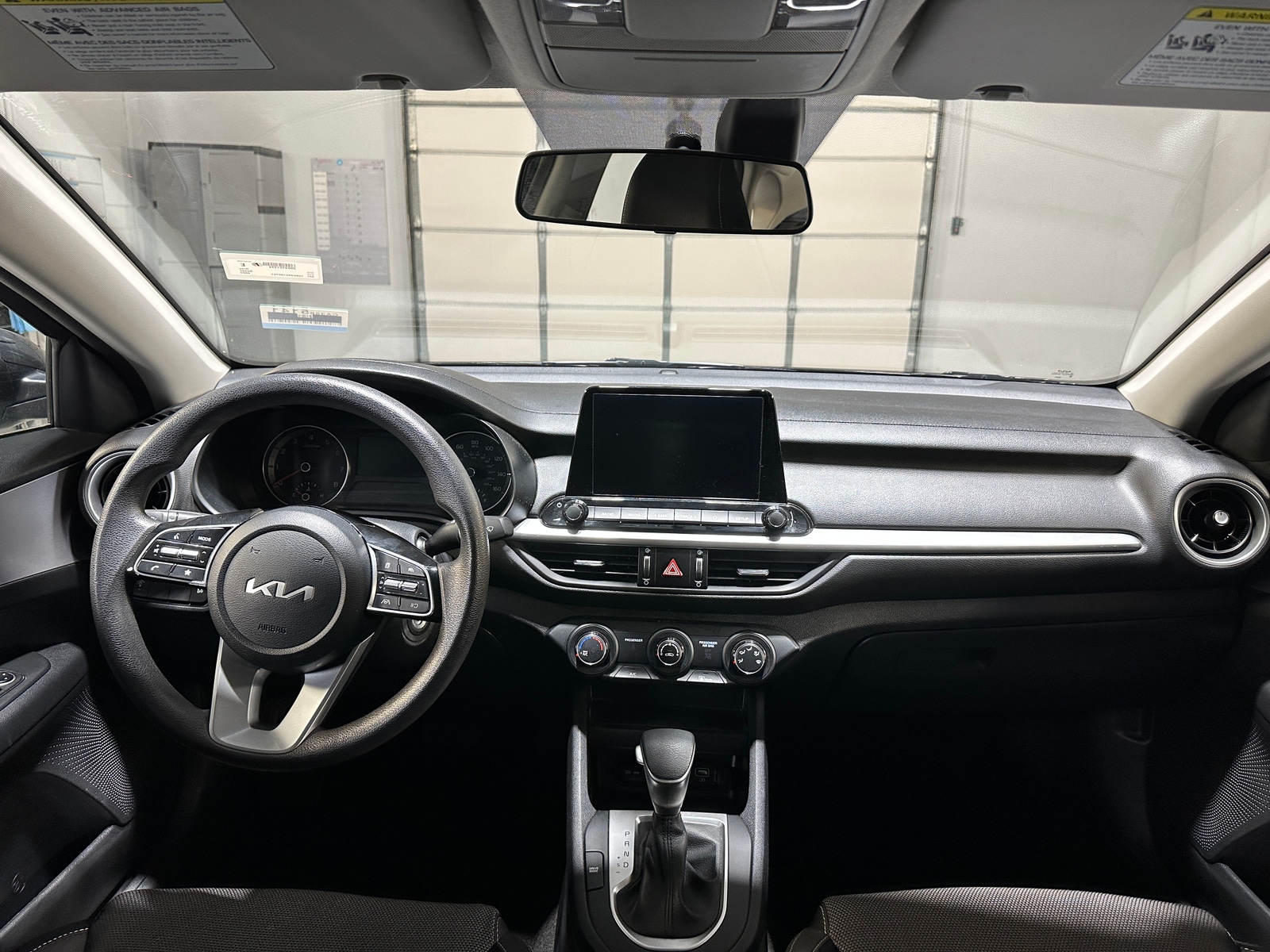 Thumbnail: 2024 Kia Forte - 3