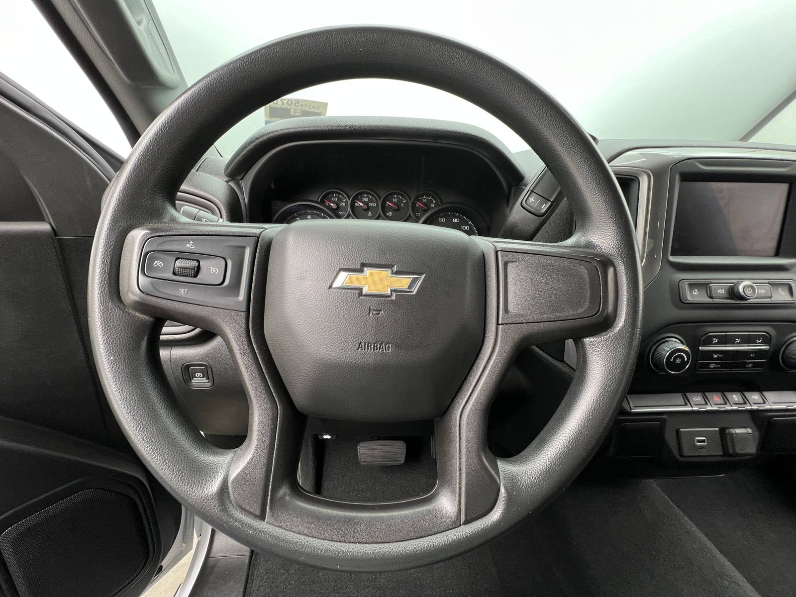 Thumbnail: 2020 Chevrolet Silverado 1500 - 5