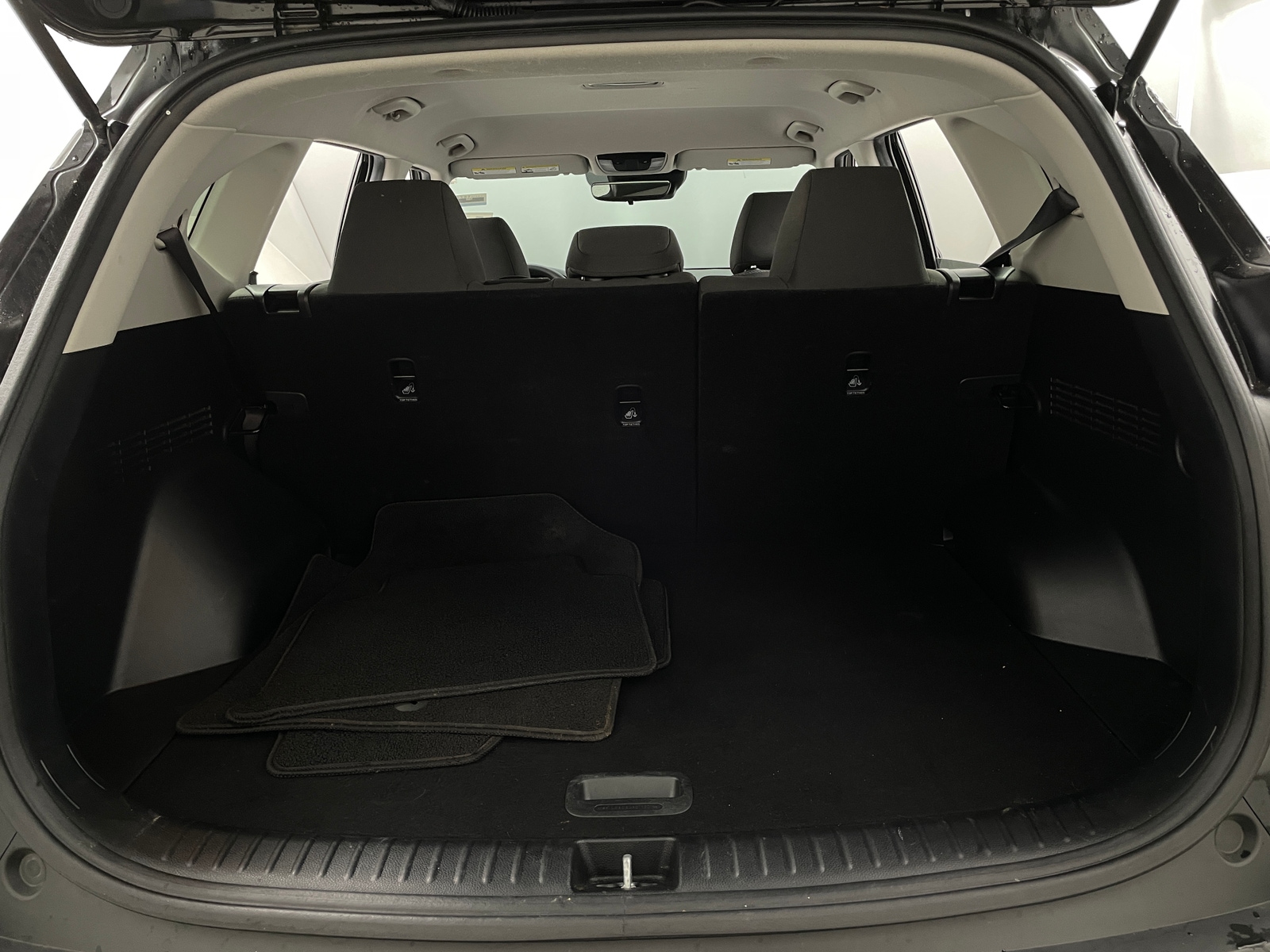 Thumbnail: 2023 Kia Seltos - 7