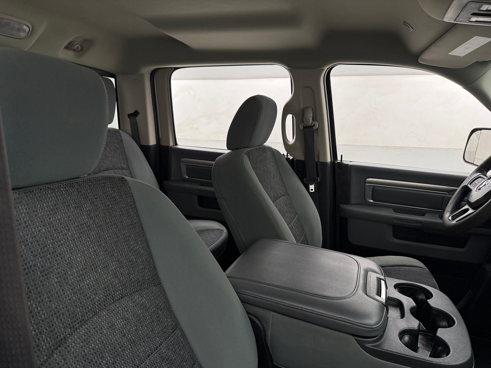 Thumbnail: 2019 RAM 1500 Classic - 2