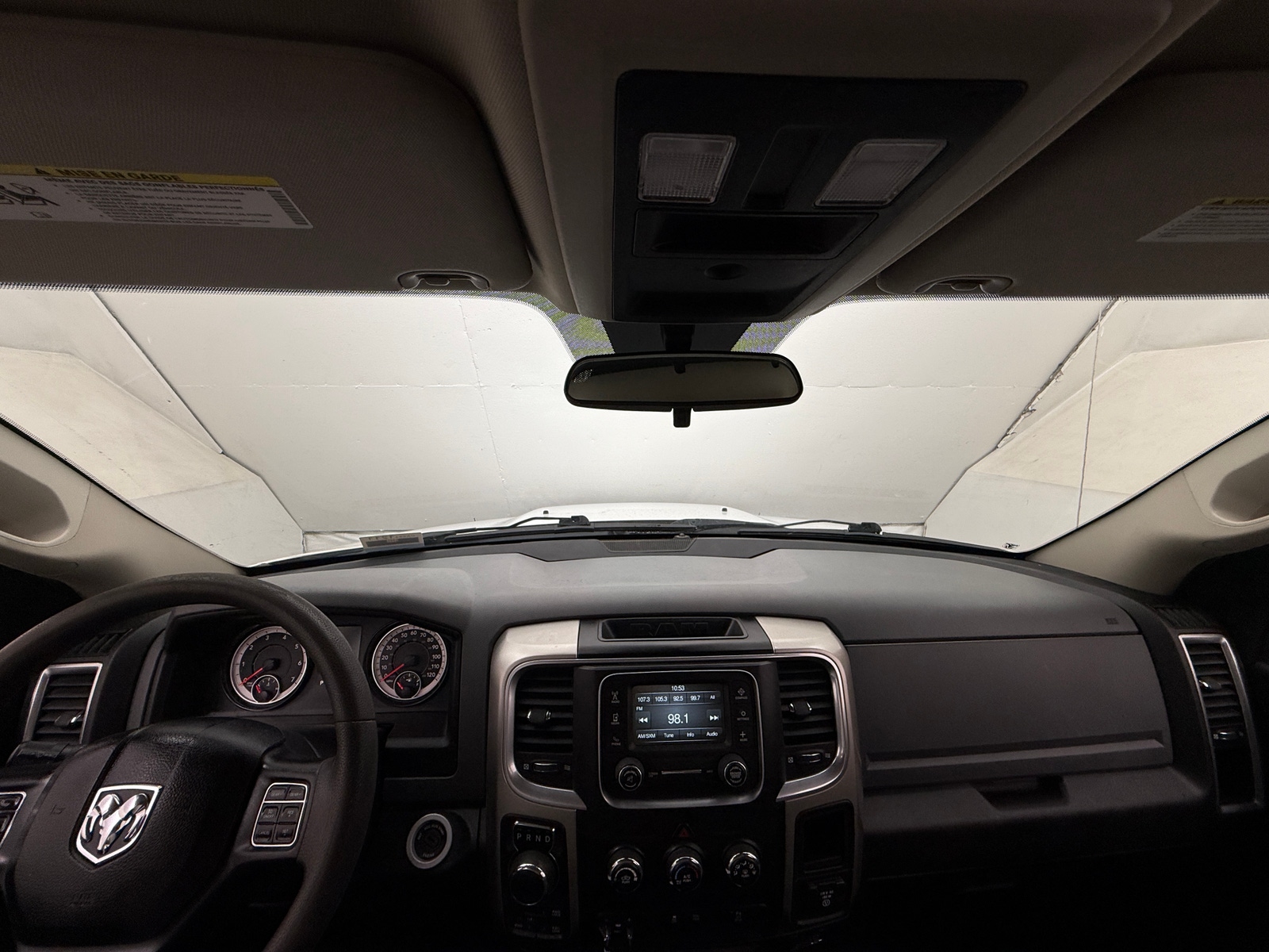 Thumbnail: 2019 RAM 1500 Classic - 3