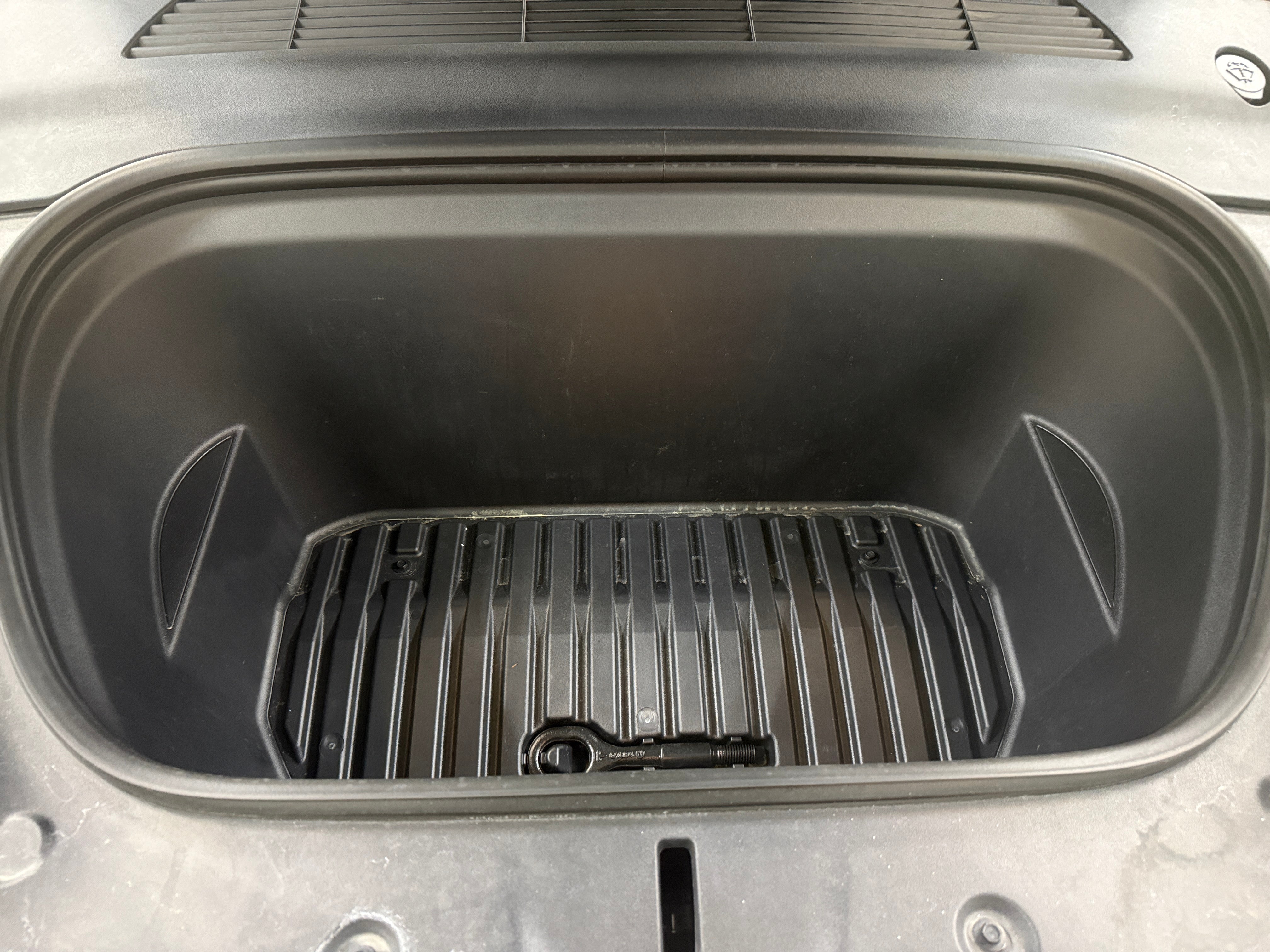 Used 2023 Tesla Model Y Long Range with VIN 7SAYGDEE3PA169452 for sale in Oak Creek, WI