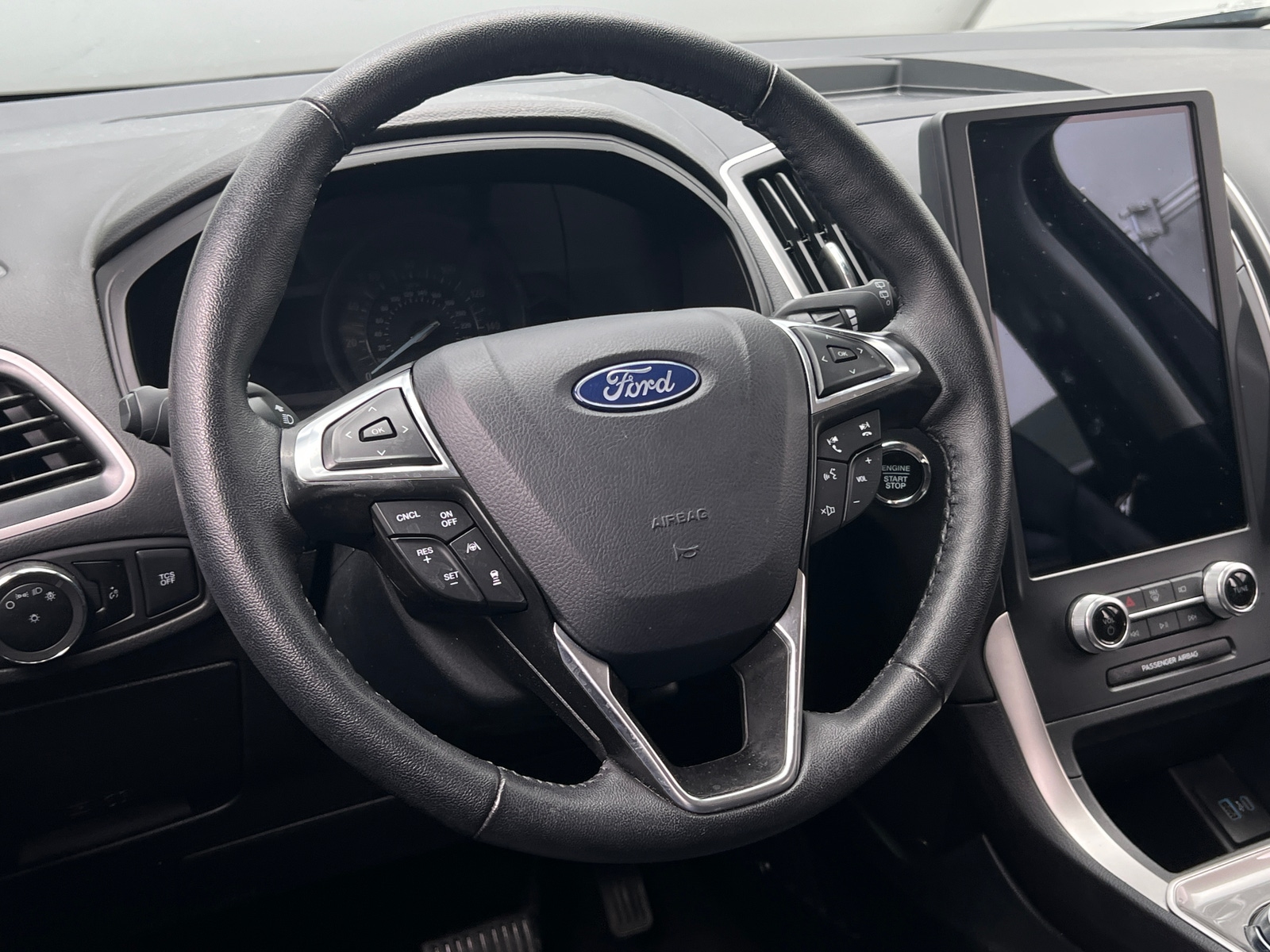 Thumbnail: 2024 Ford Edge - 4