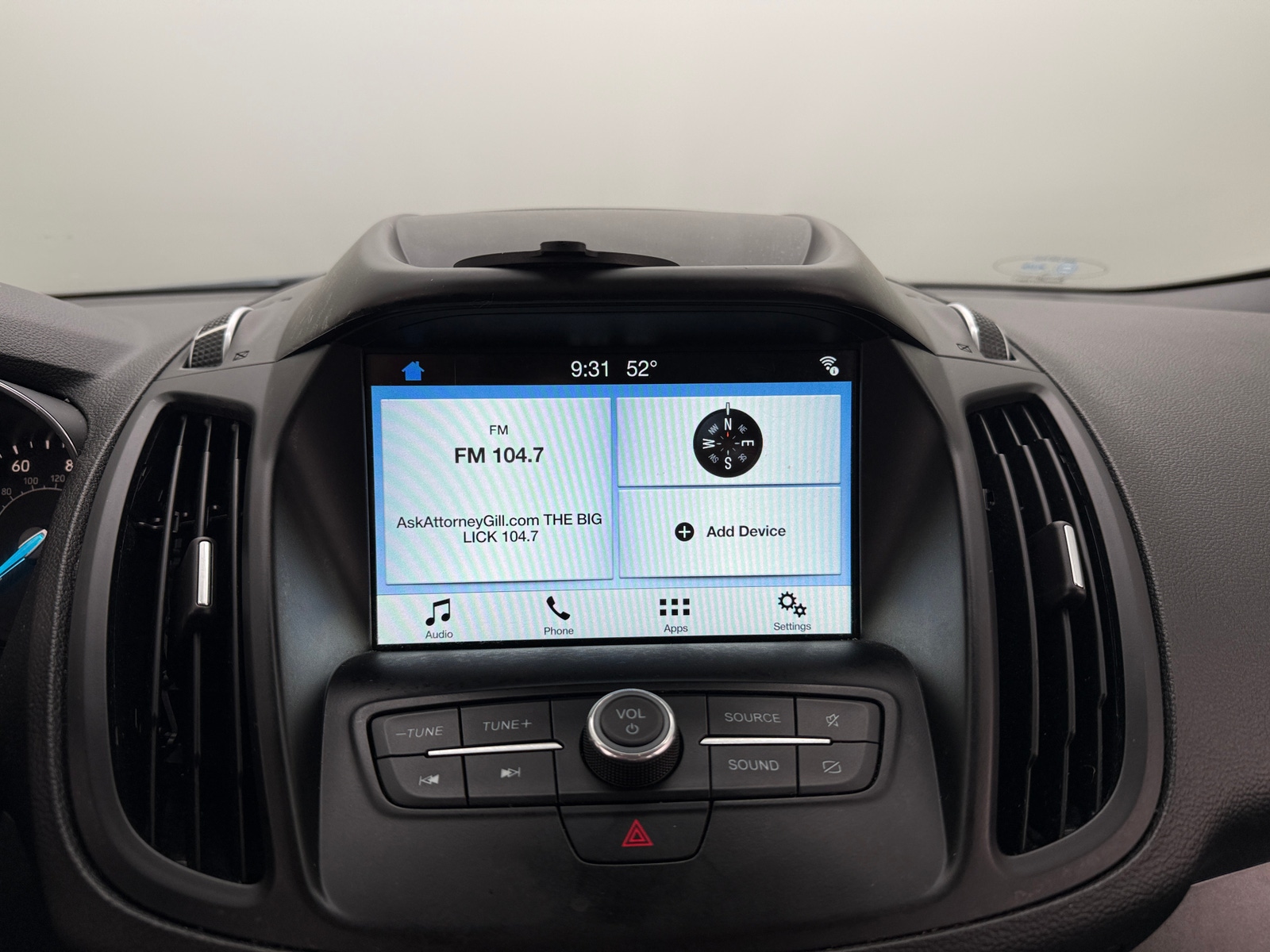 Thumbnail: 2019 Ford Escape - 4