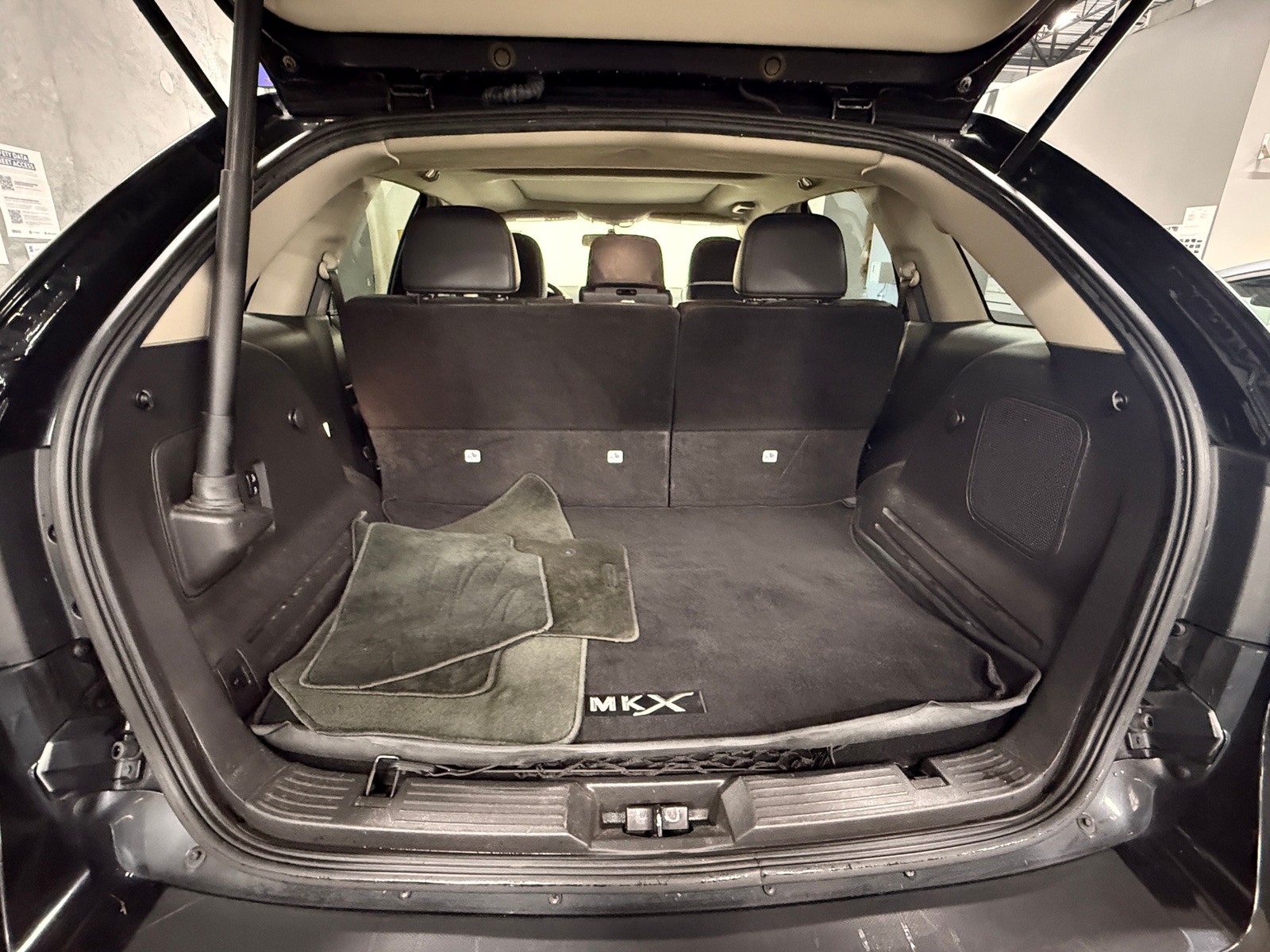 Thumbnail: 2011 Lincoln MKX - 6