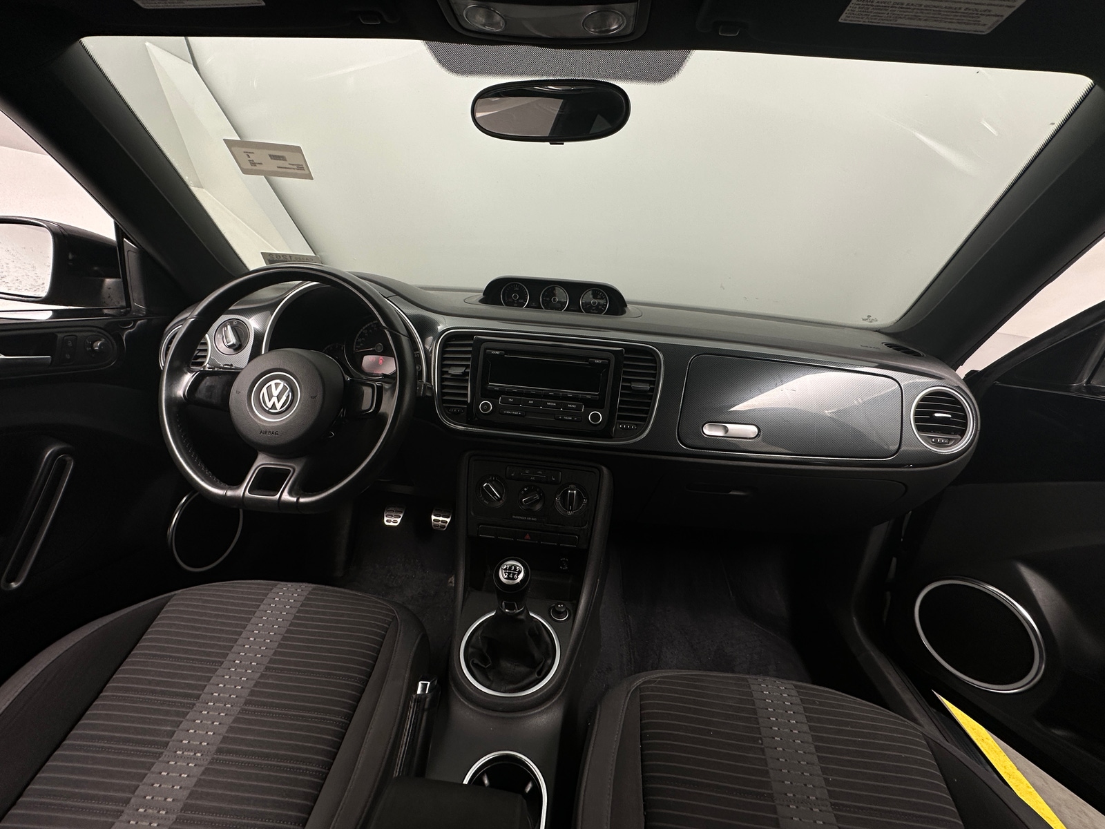 Thumbnail: 2013 Volkswagen Beetle - 3