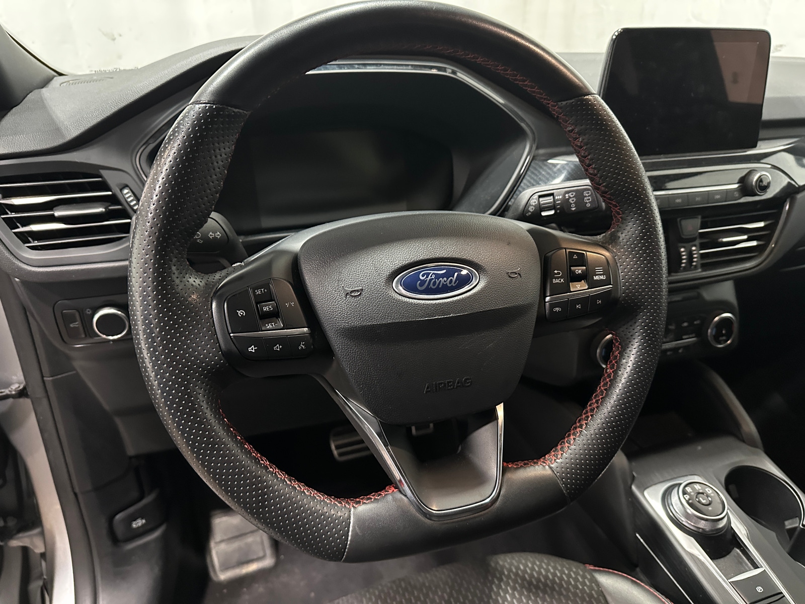 Thumbnail: 2023 Ford Escape - 5