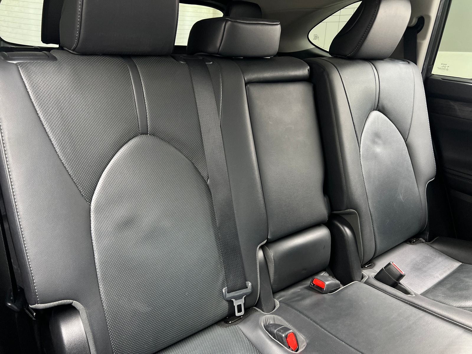 Thumbnail: 2020 Toyota Highlander - 5