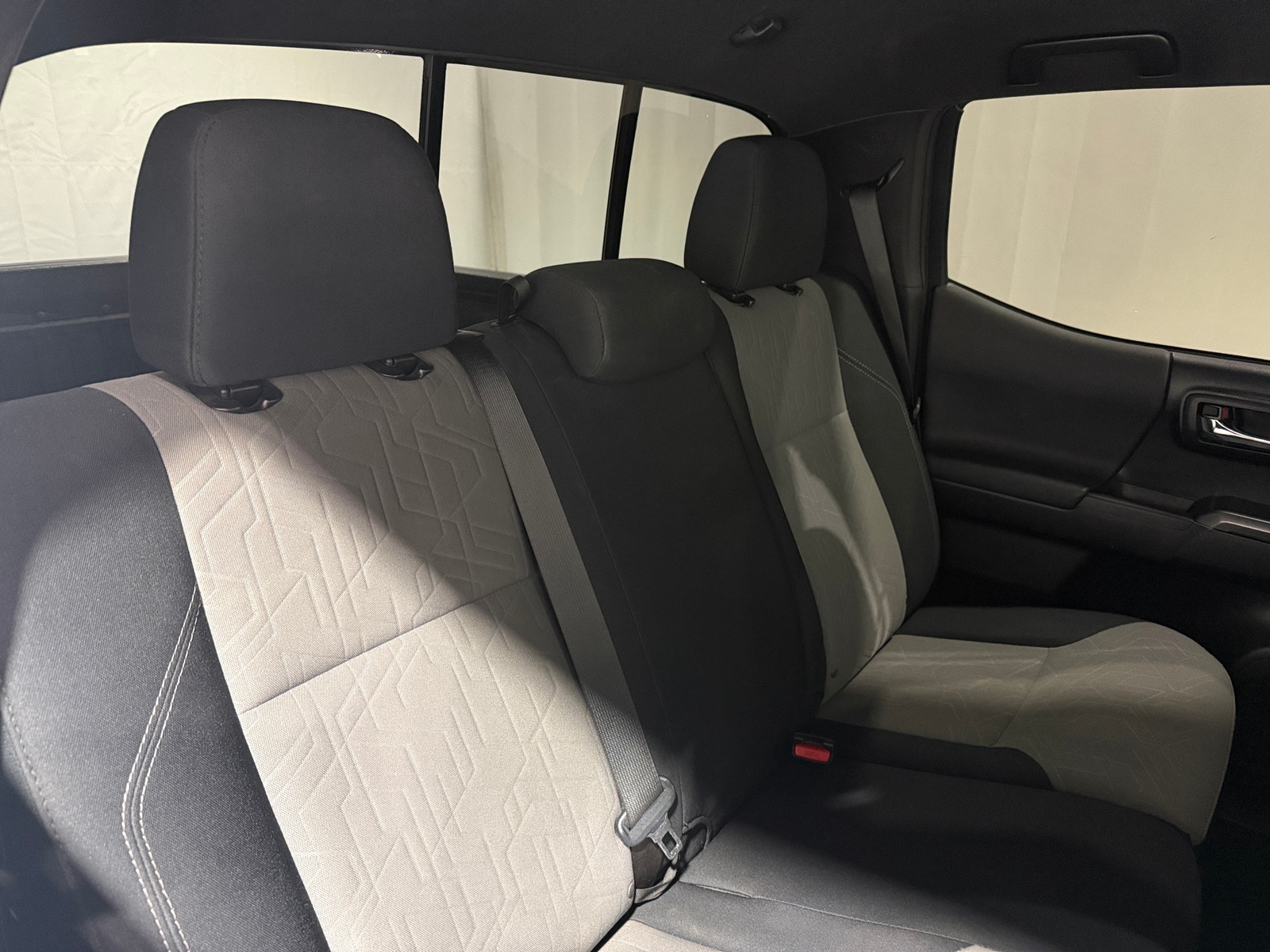 Thumbnail: 2020 Toyota Tacoma - 6