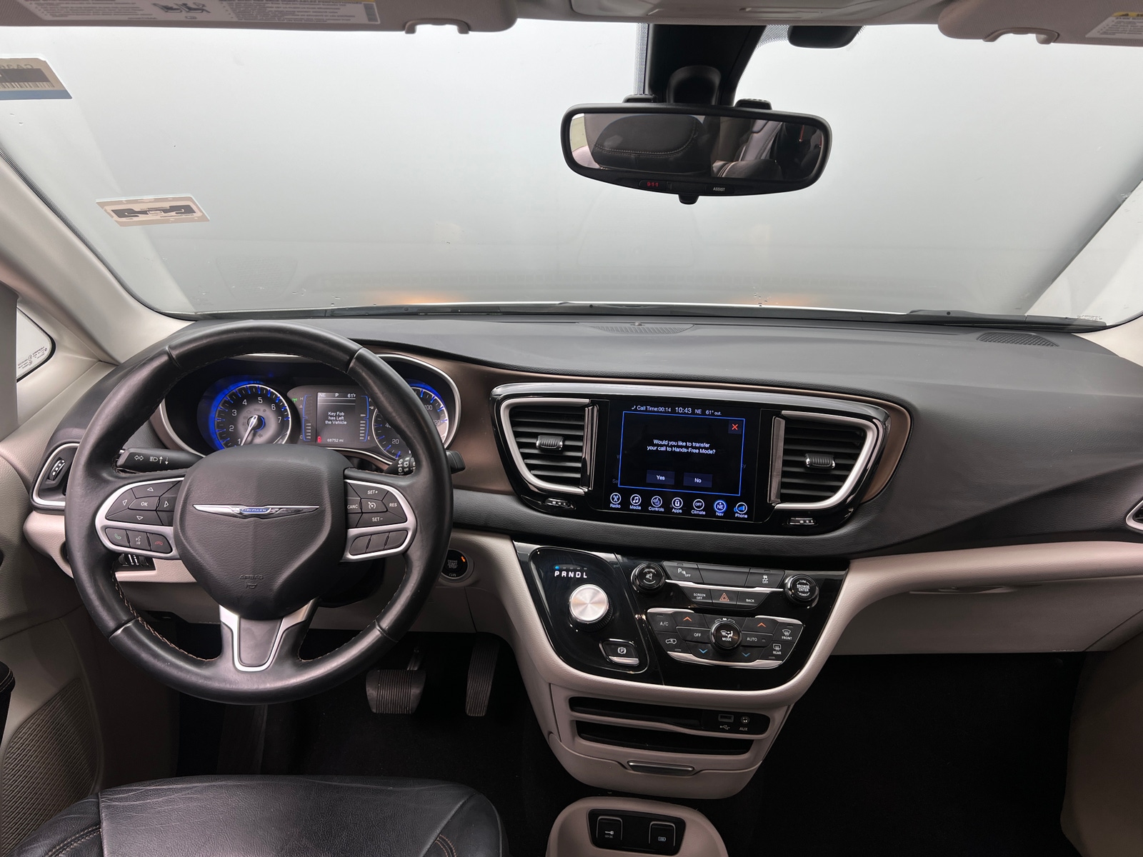 Thumbnail: 2017 Chrysler Pacifica - 3