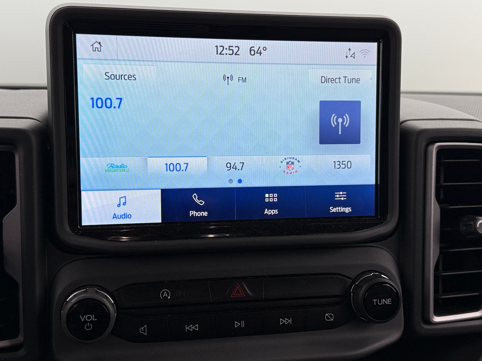 Thumbnail: 2021 Ford Bronco Sport - 3