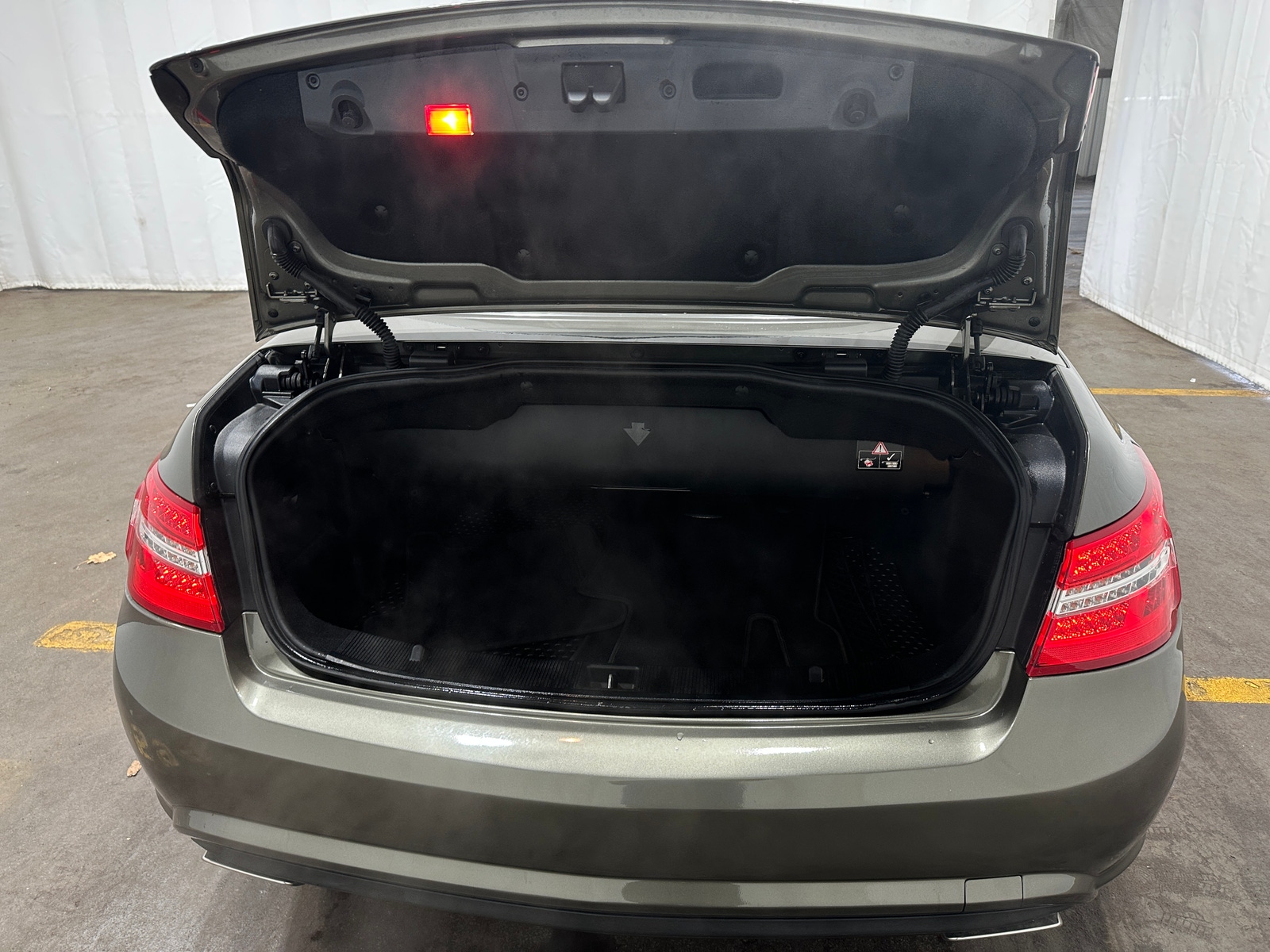 Thumbnail: 2013 Mercedes-Benz E-Class - 6