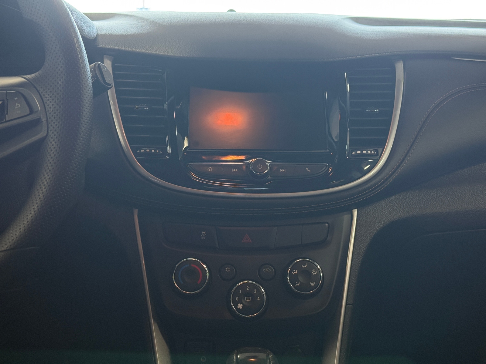 Thumbnail: 2020 Chevrolet Trax - 4