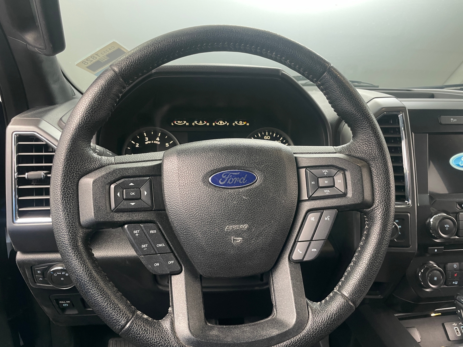 Thumbnail: 2016 Ford Econoline - 5