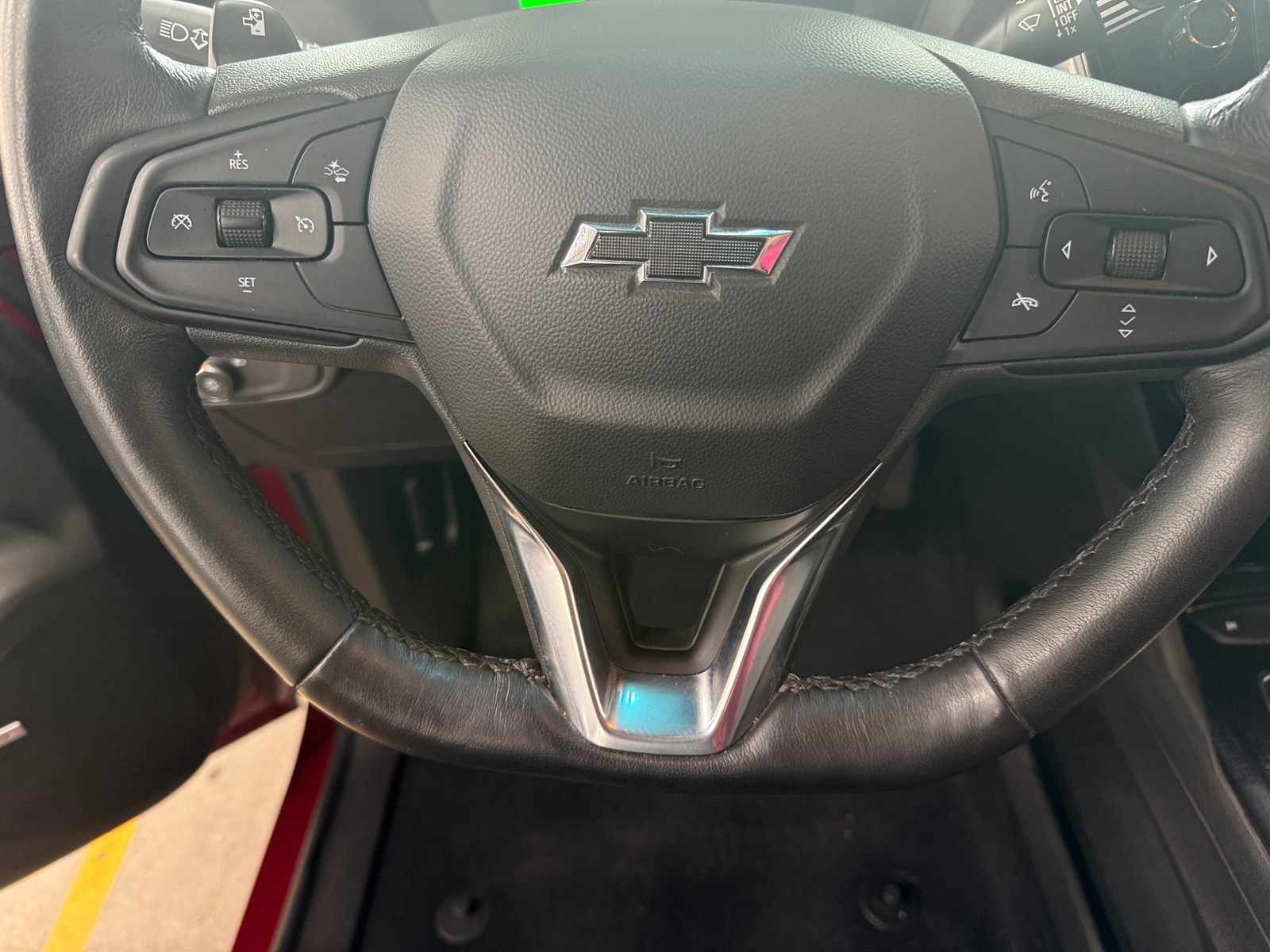 Thumbnail: 2022 Chevrolet Bolt EV - 4