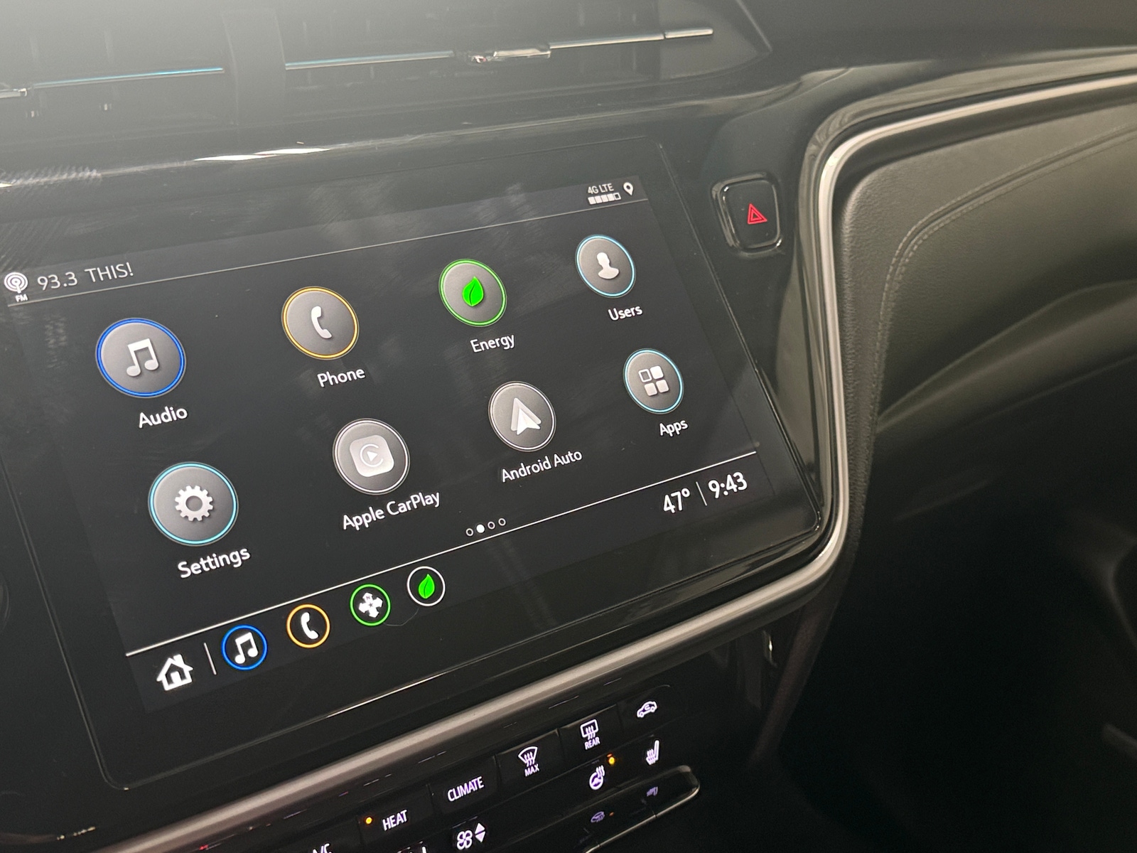 Thumbnail: 2022 Chevrolet Bolt EV - 3