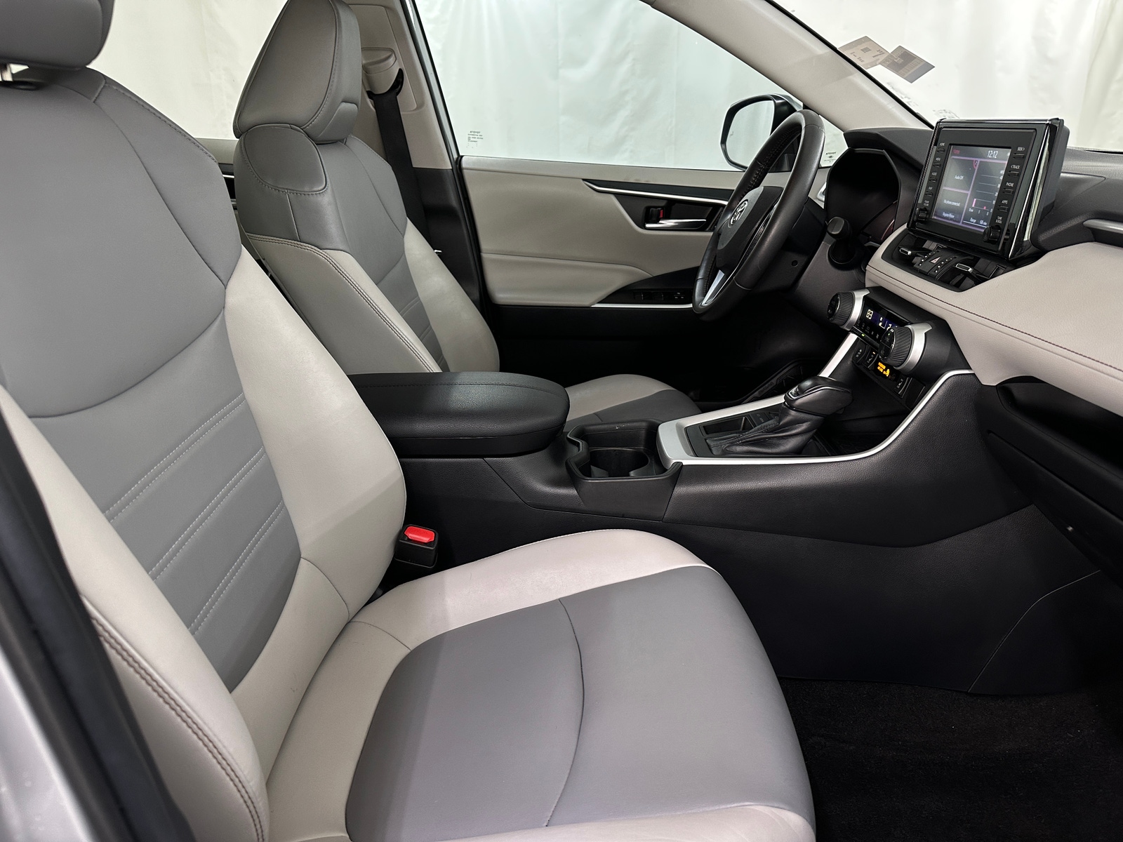 Thumbnail: 2019 Toyota RAV4 - 2