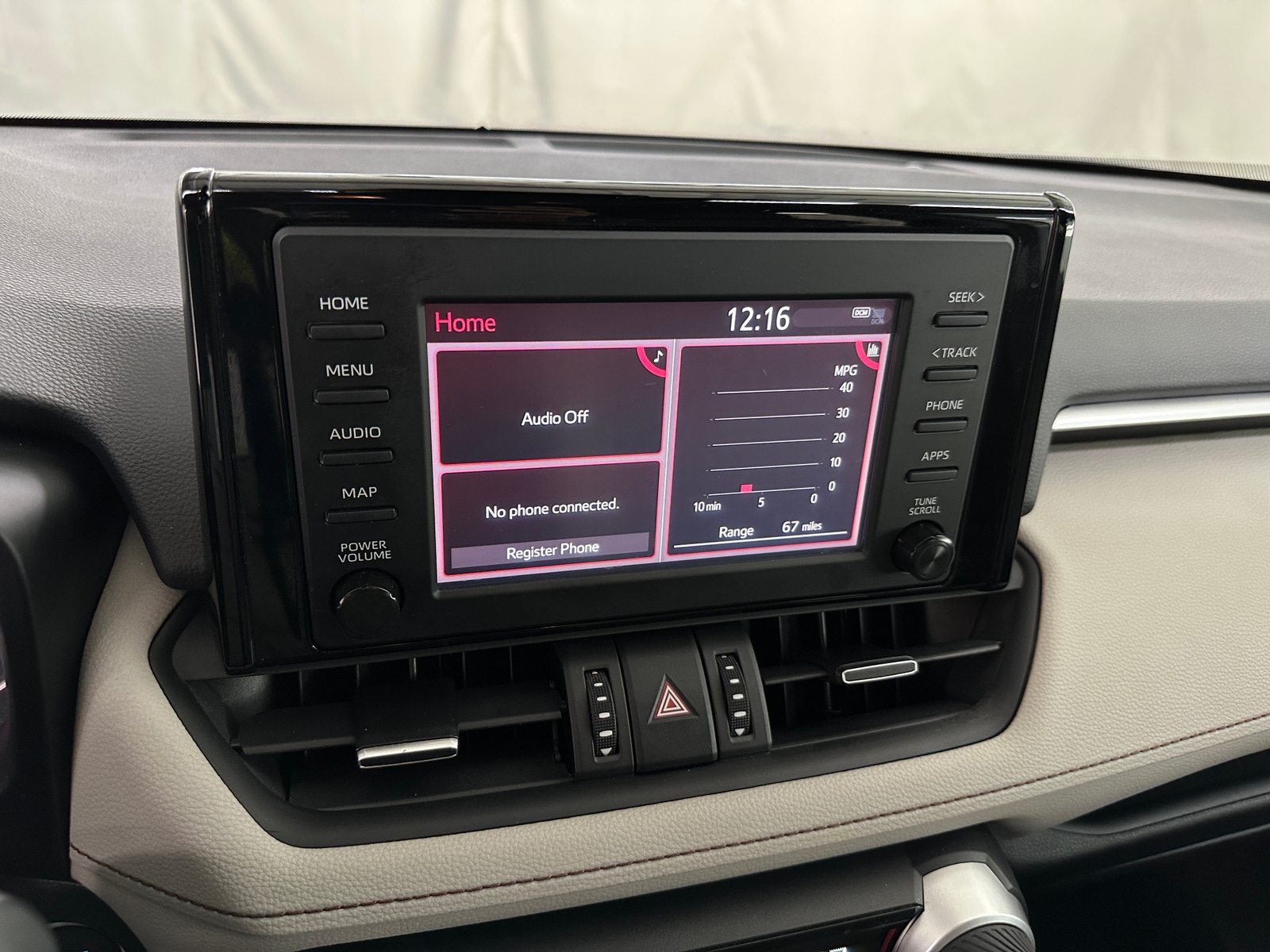 Thumbnail: 2019 Toyota RAV4 - 4