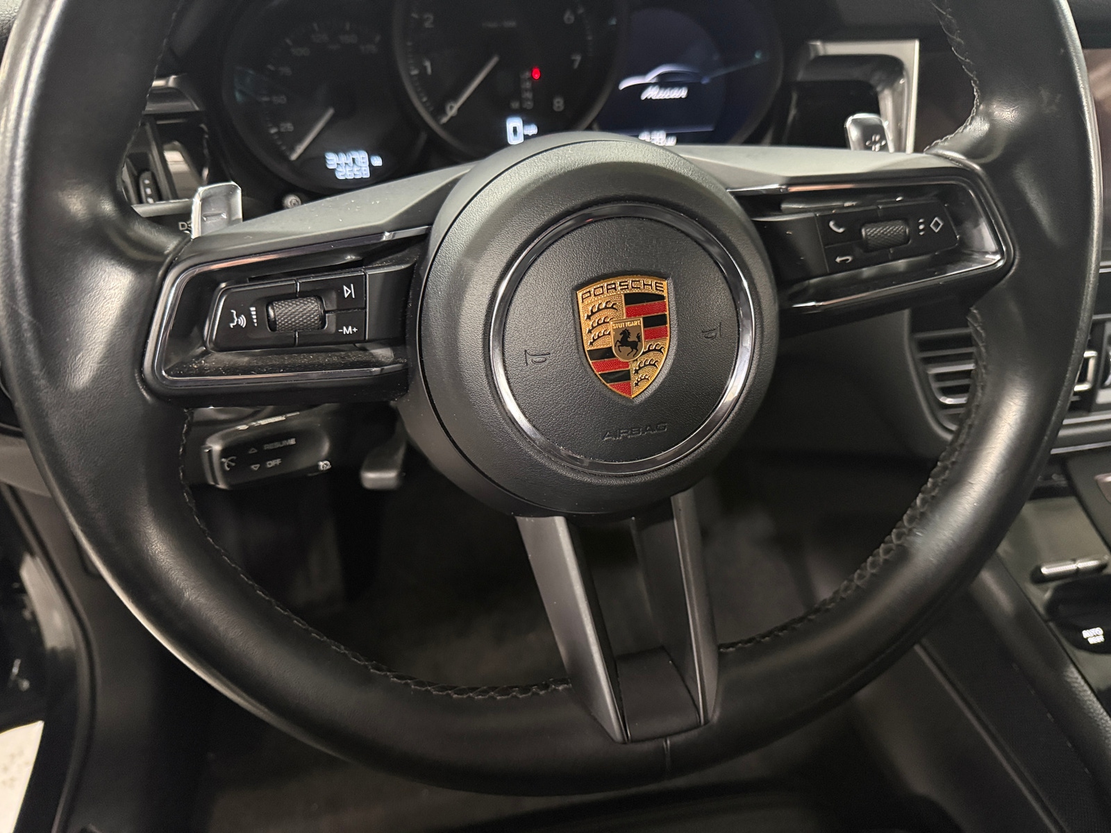 Thumbnail: 2022 Porsche Macan - 5