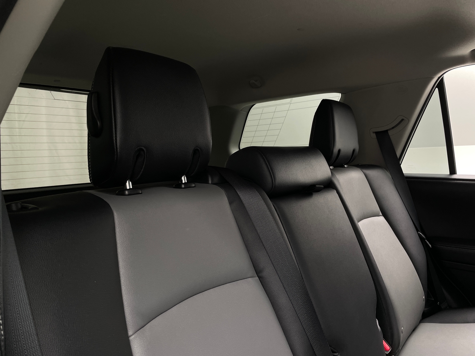 Thumbnail: 2016 Toyota 4Runner - 5