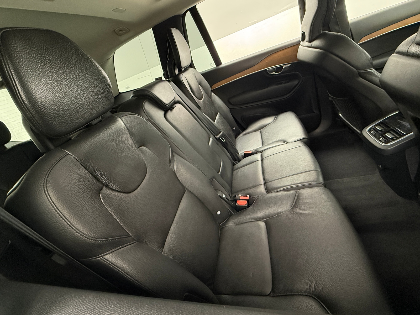 Thumbnail: 2022 Volvo XC90 - 5