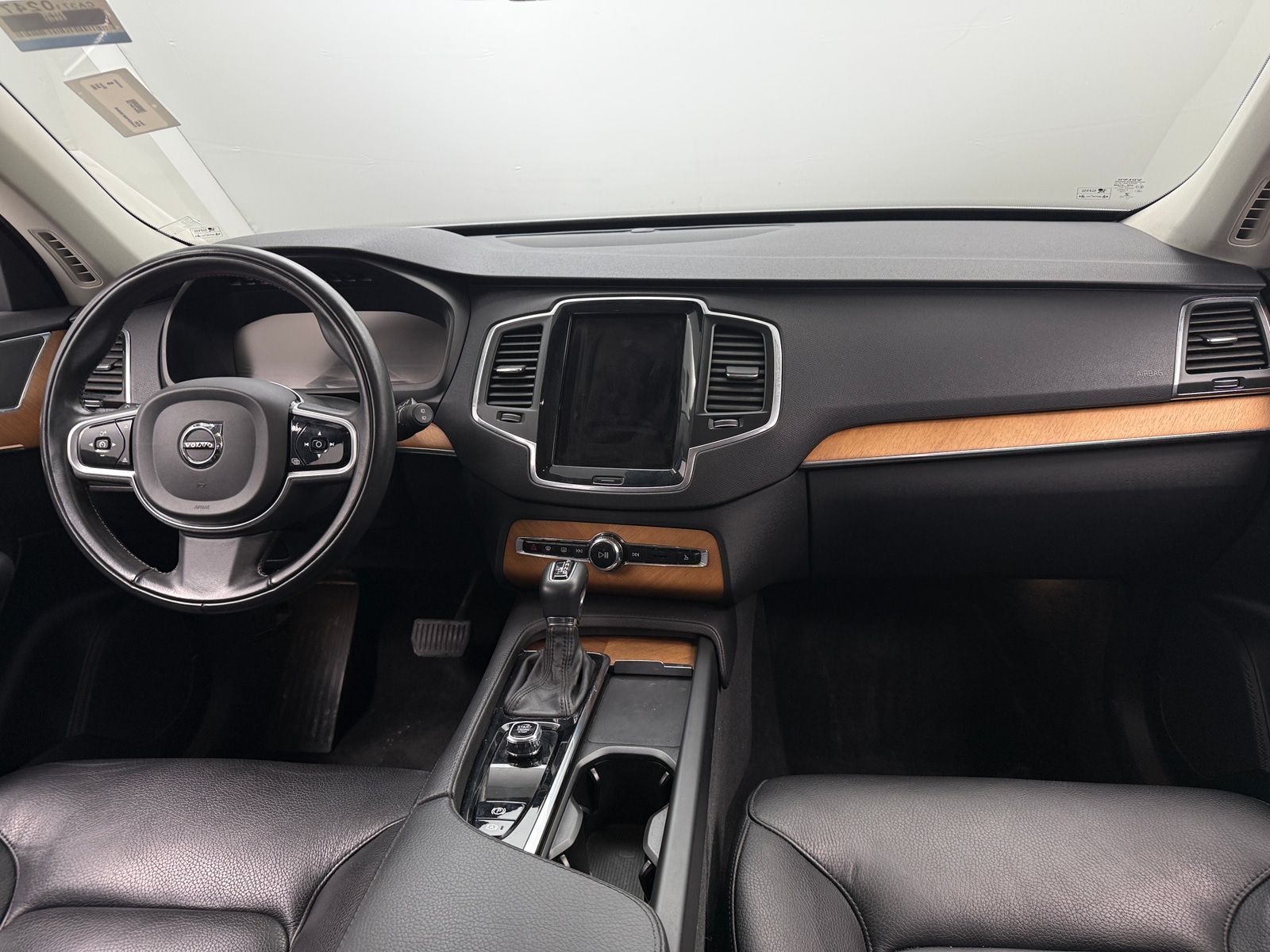 Thumbnail: 2022 Volvo XC90 - 2