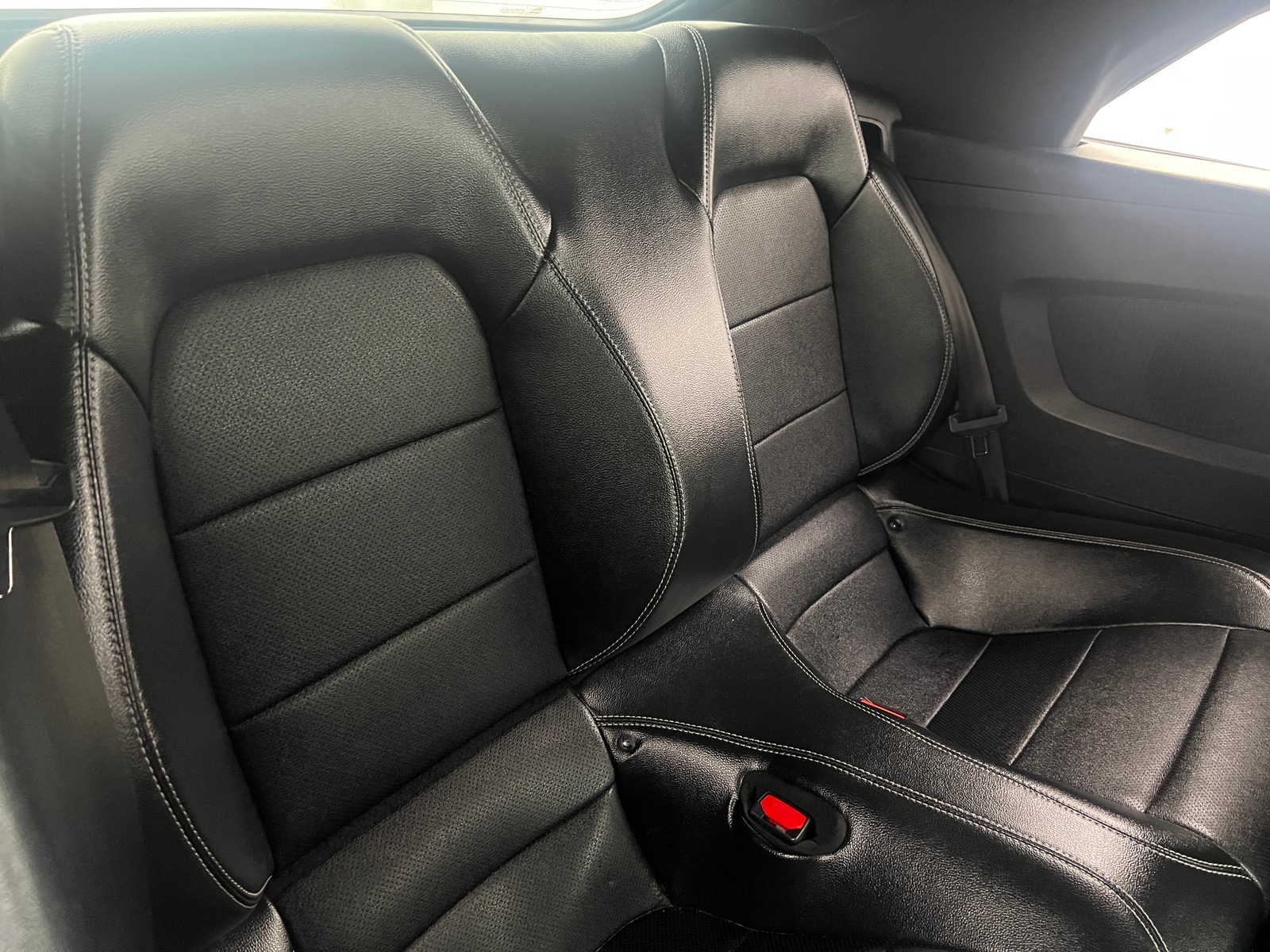 Thumbnail: 2022 Ford Mustang - 6