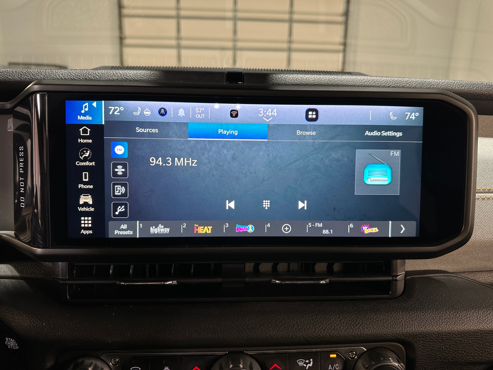 Thumbnail: 2024 Jeep Wrangler - 4