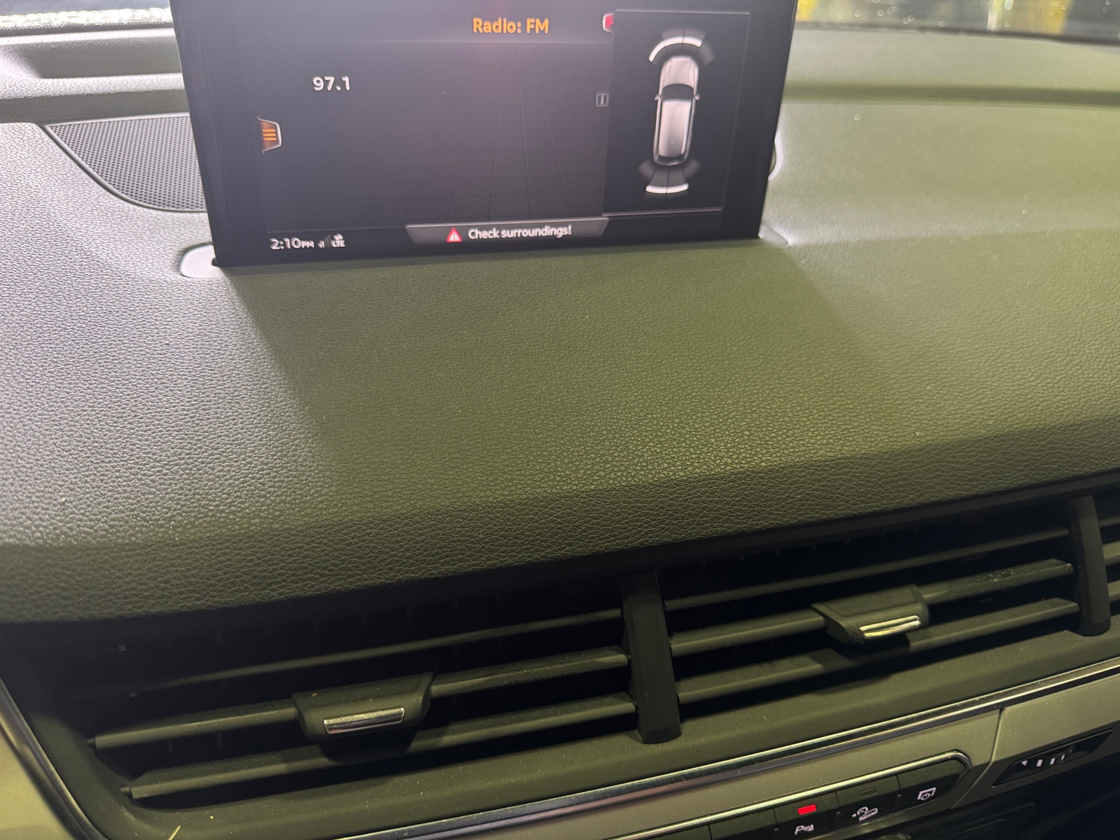 Thumbnail: 2019 Audi Q7 - 3