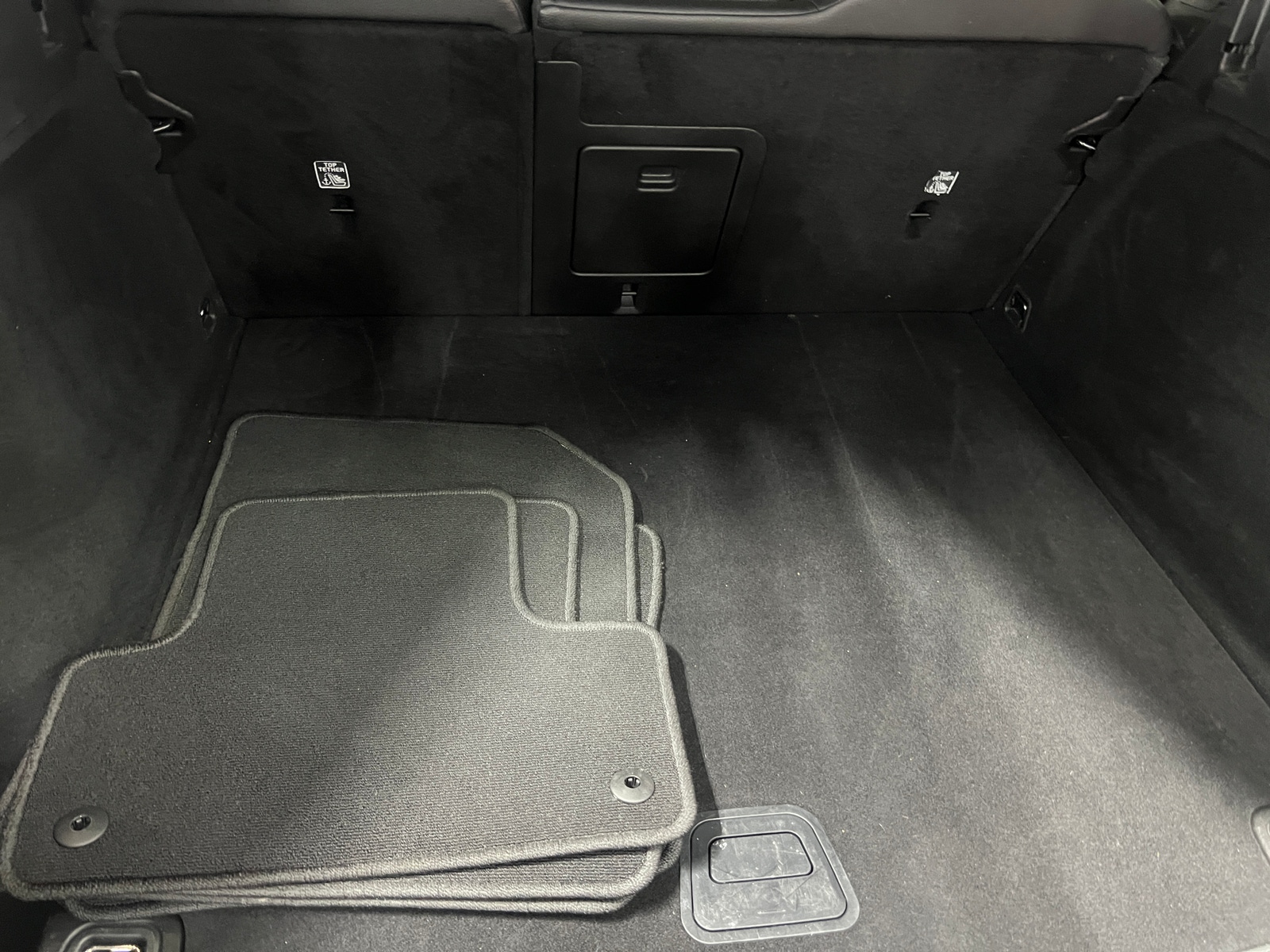 Thumbnail: 2018 Volvo XC60 - 6