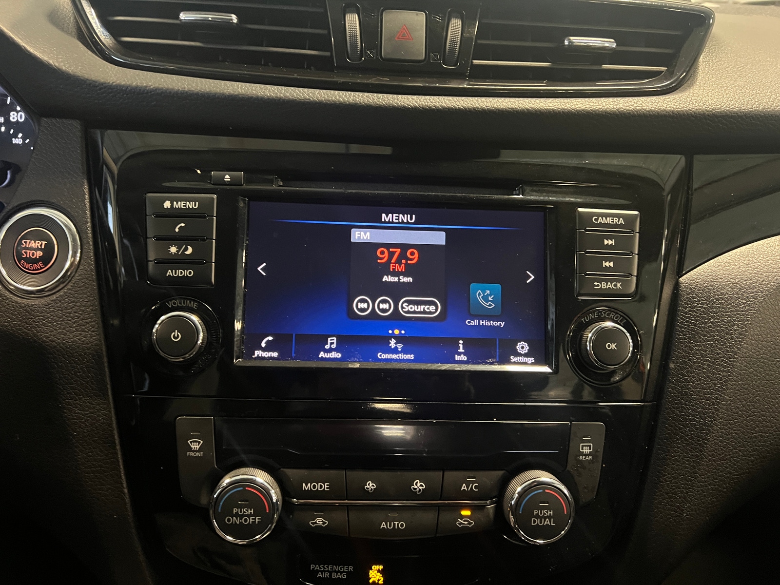 Thumbnail: 2022 Nissan Rogue Sport - 4