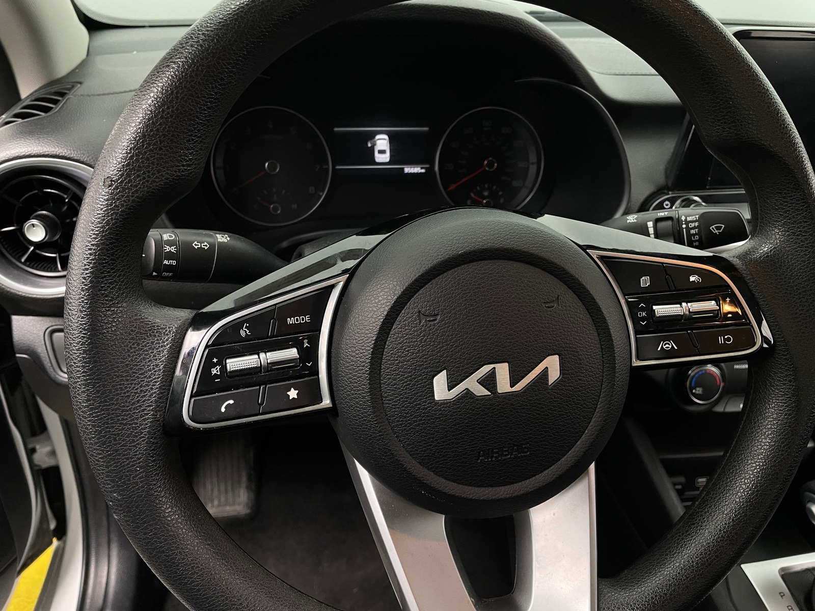 Thumbnail: 2024 Kia Forte - 5